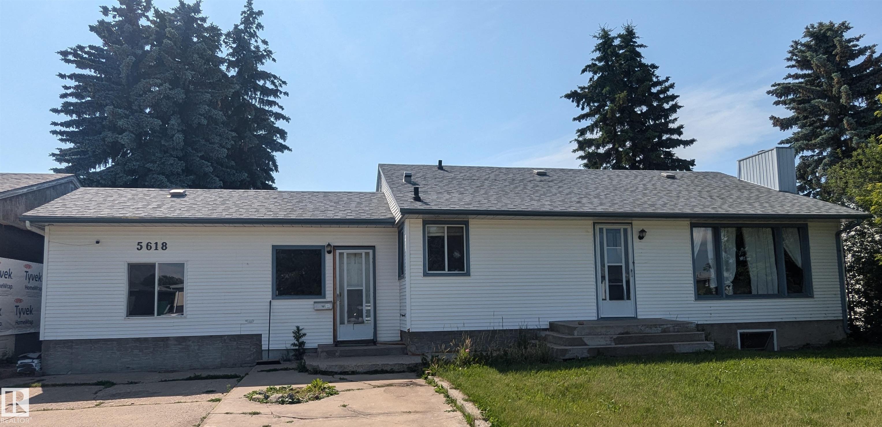 50 St Unit 5618 St, Vegreville, AB T9C 1H7