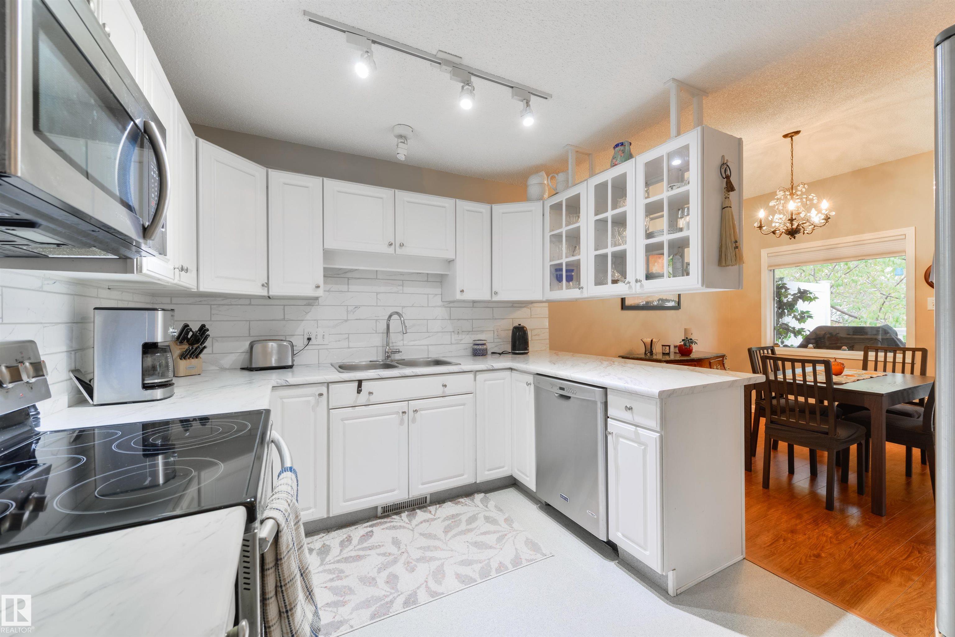 308 Jackson Road Northwest #unit 17, Edmonton, AB T6L 6W1