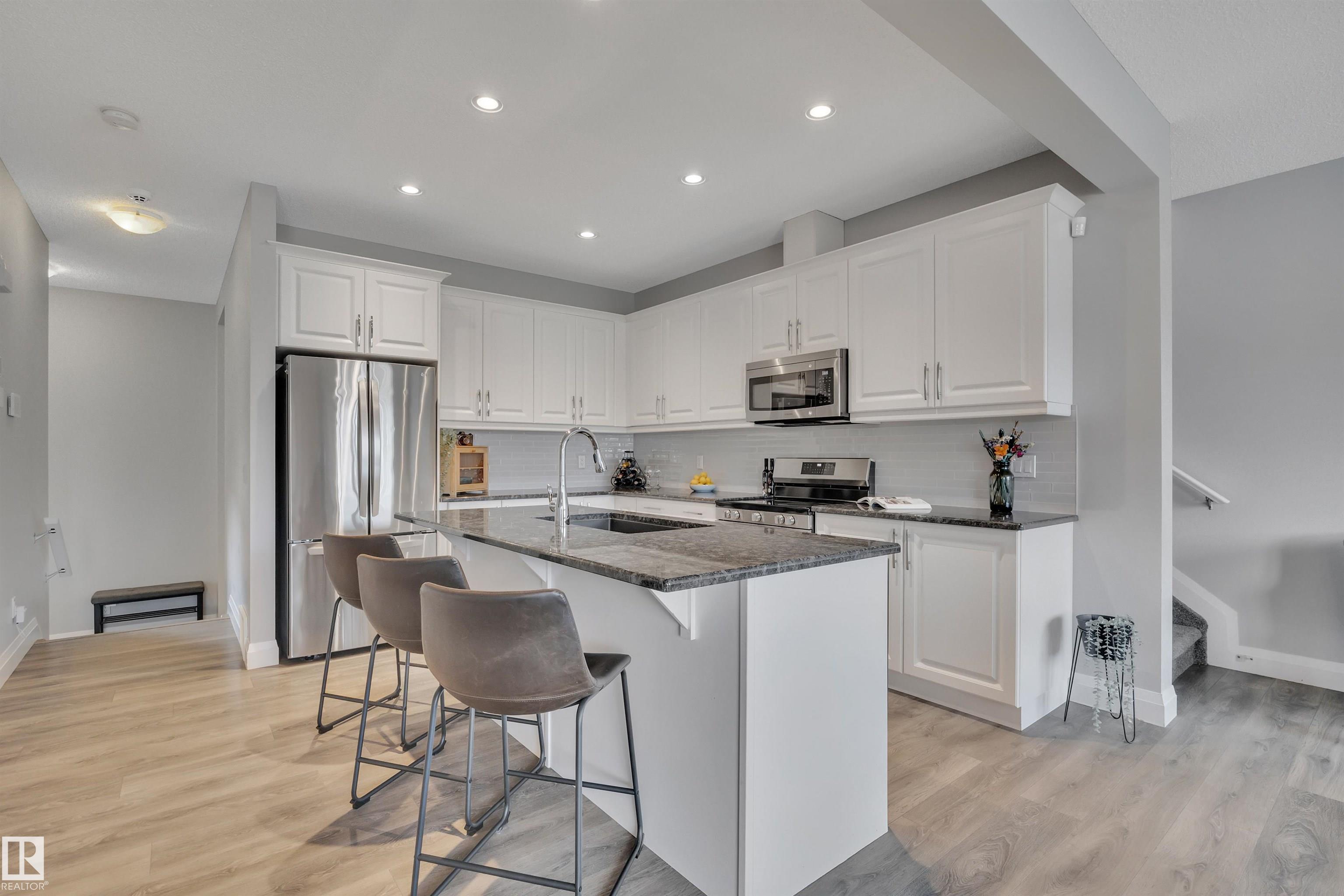 220 Simpkins Bn Bnd, Leduc, AB T9E 1B3
