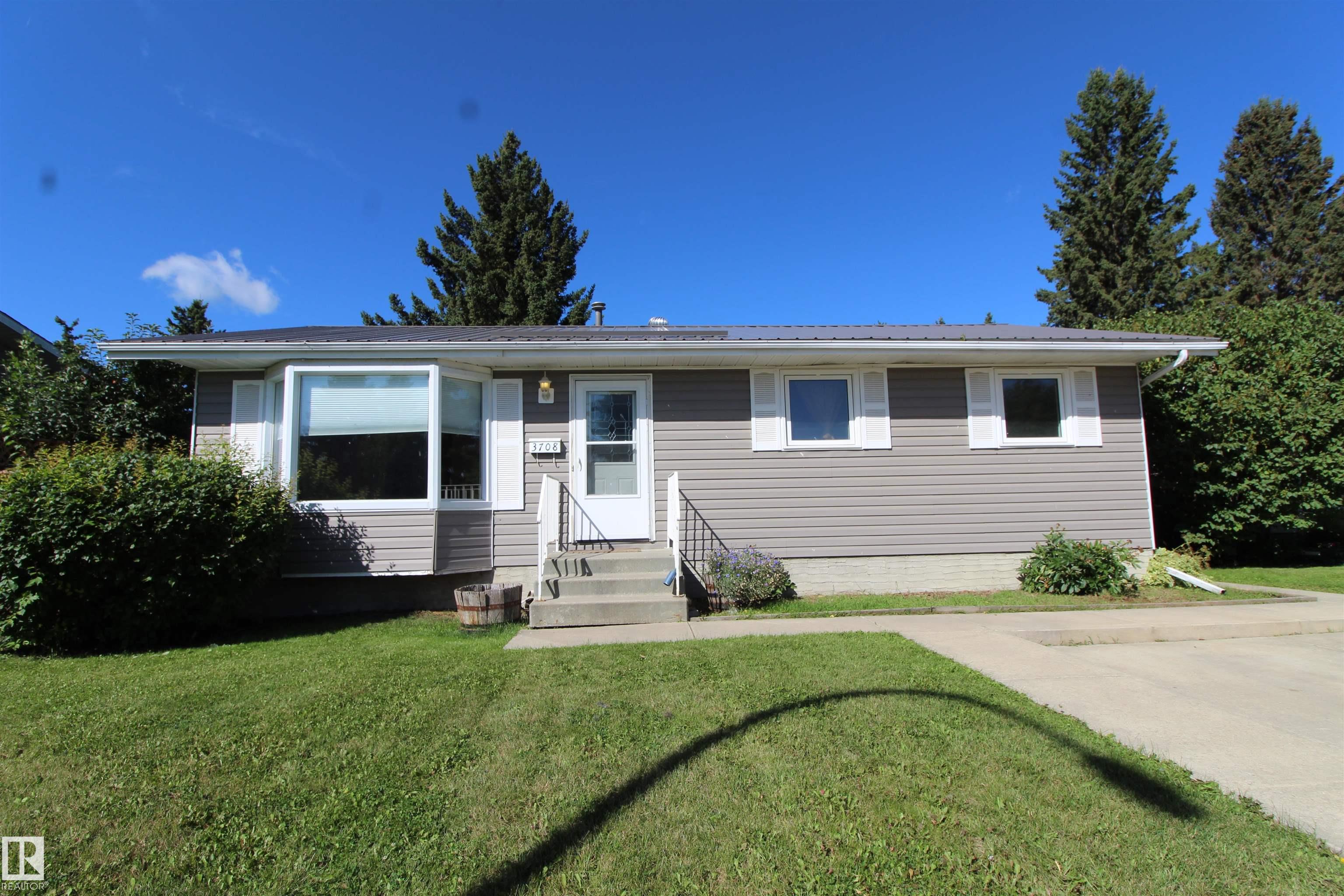 53 St Unit 3708 St #a, Wetaskiwin, AB T9A 2K9