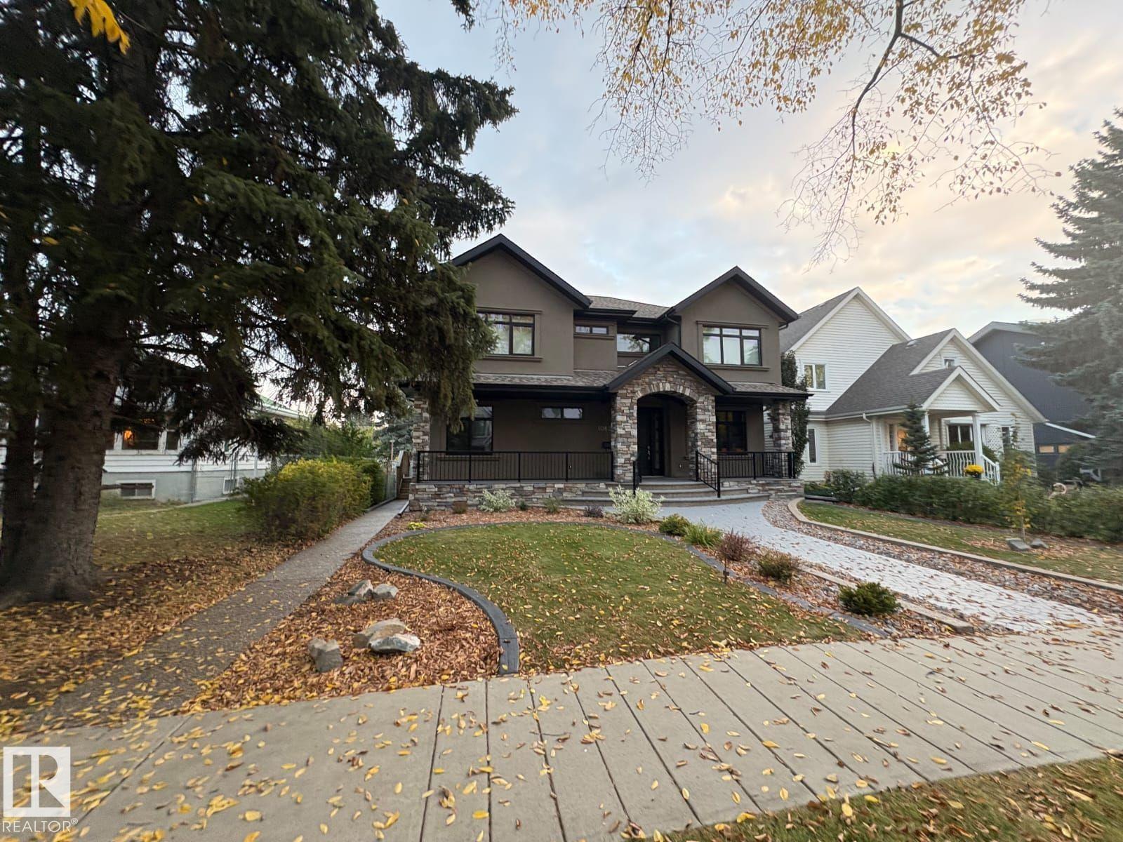 128 St Nw Unit 10821 St, Edmonton, AB T5M 0W3