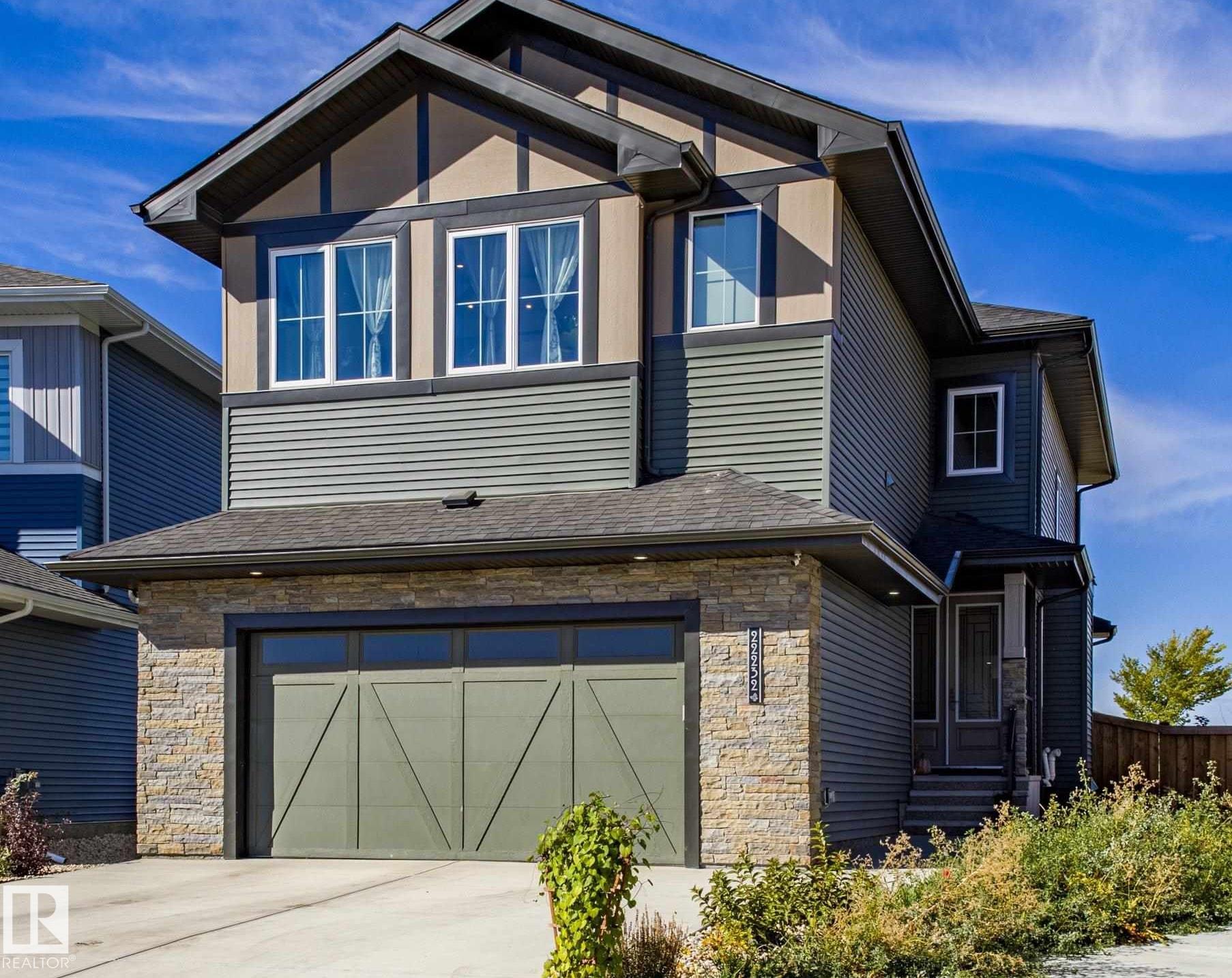 82 Av Nw Unit 22232 Ave, Edmonton, AB T5T 7L2