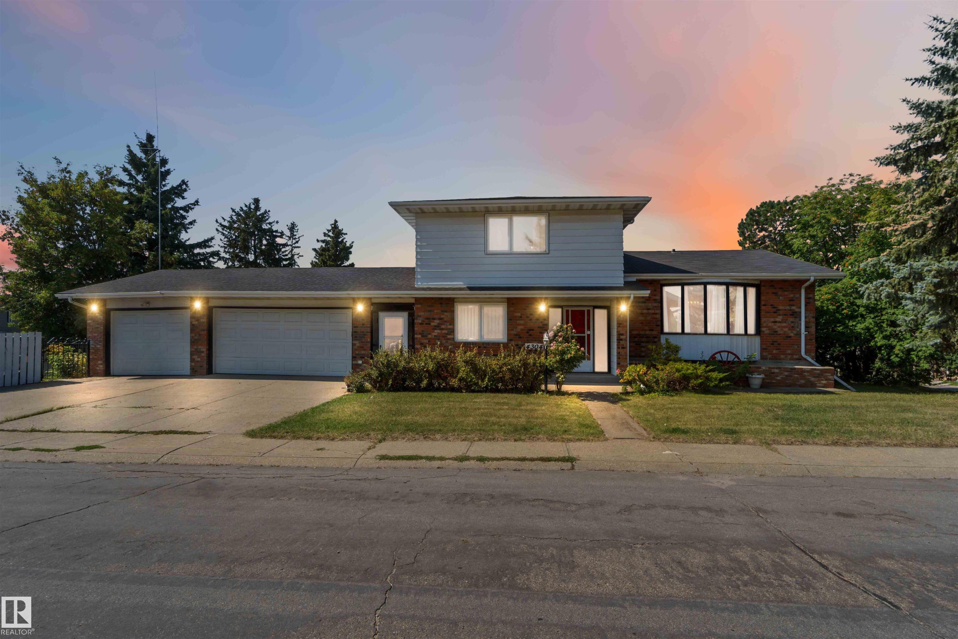 79 St Nw Unit 4304 St, Edmonton, AB T6K 1R6