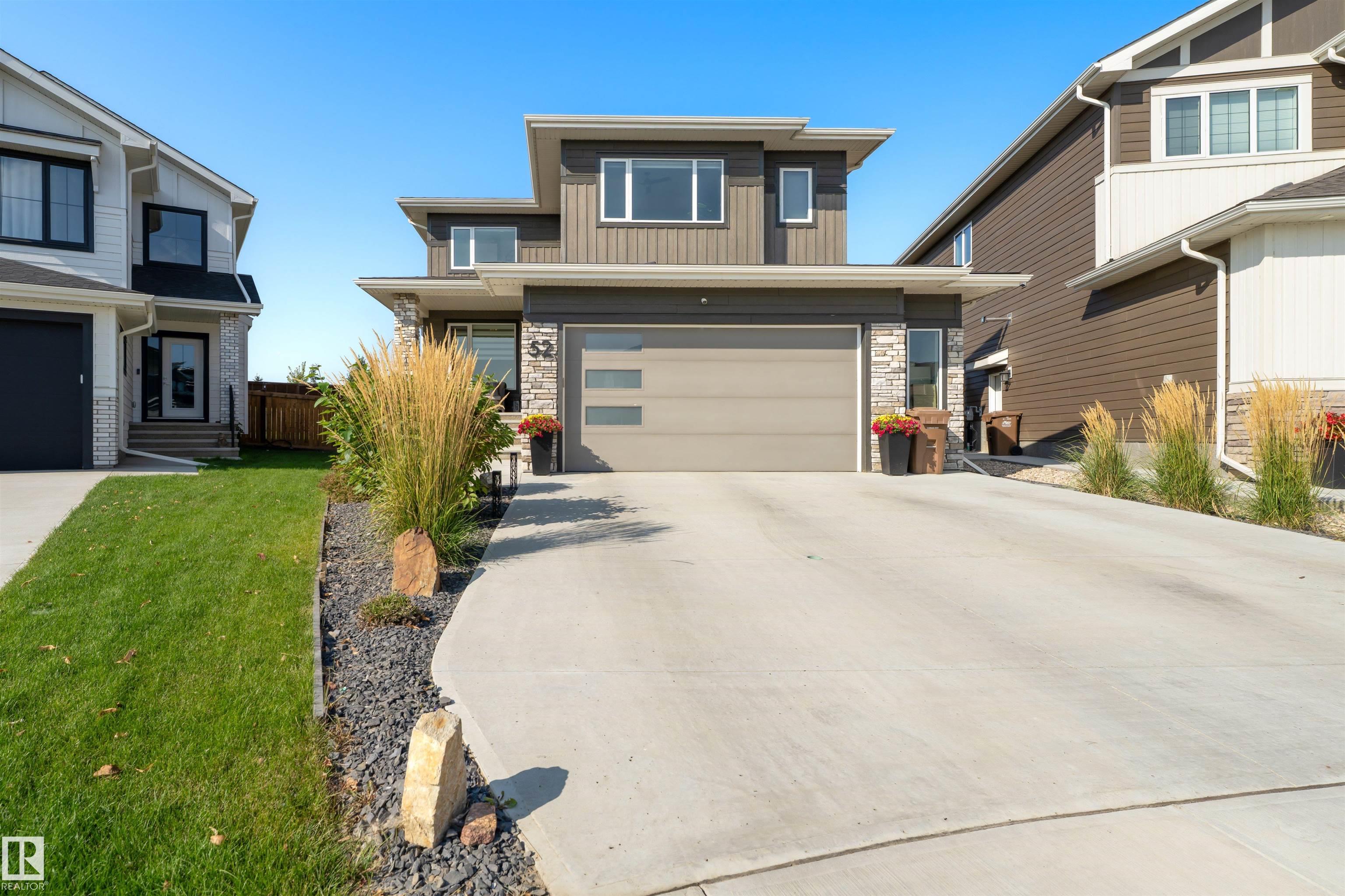 52 Roberge Cl Close, St. Albert, AB T8N 7W3