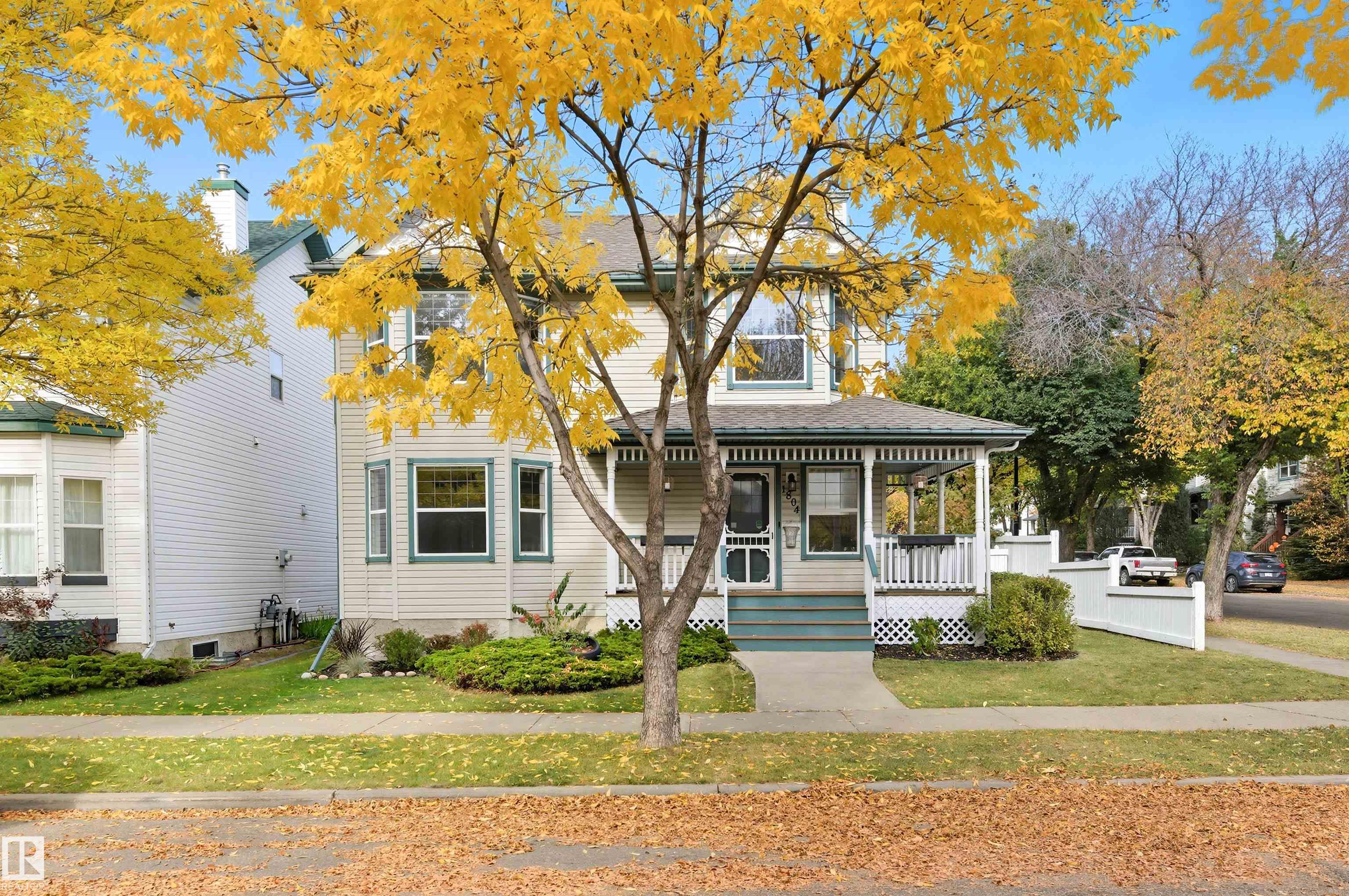 1804 Tanner Wd Wynd NW, Edmonton, AB T6R 2S6