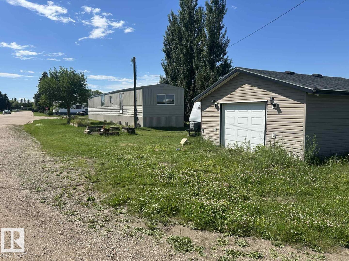 51 St Unit 5601 St, Edgerton, AB T0B 1K0