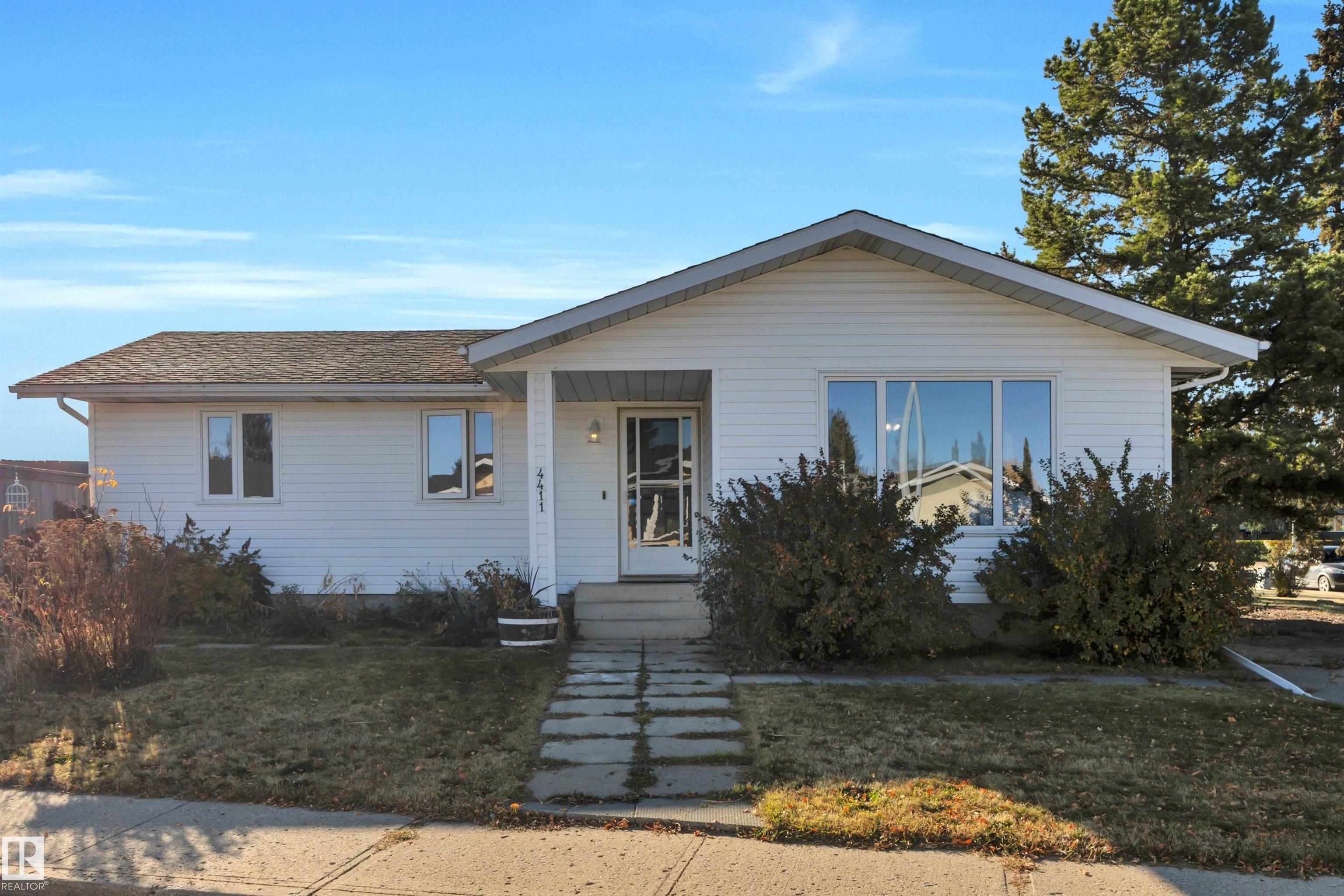 42 Av Unit 4411 Ave #b, Leduc, AB T9E 4R2