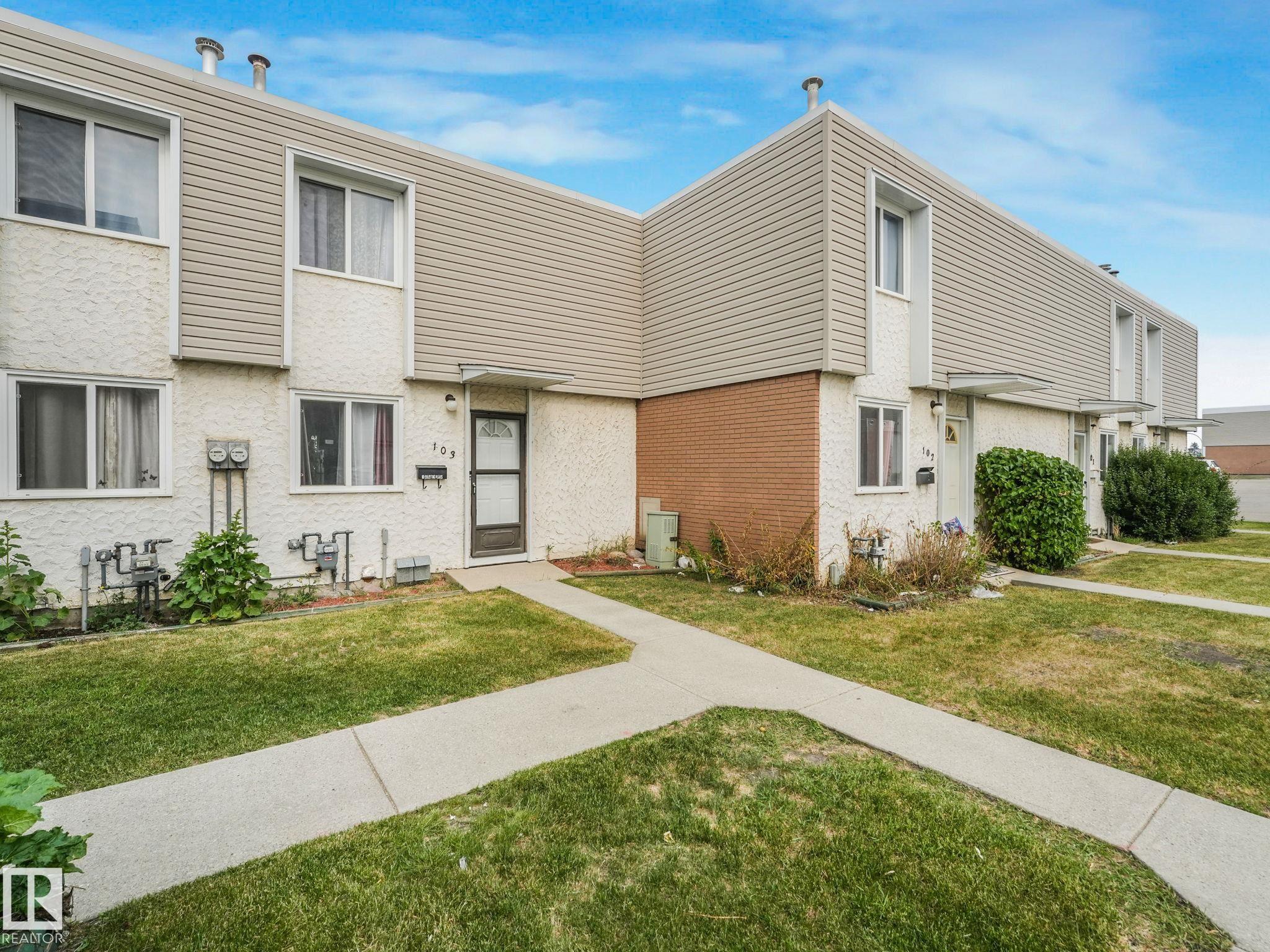 103 Cornell Co Ct NW, Edmonton, AB T5C 3C3