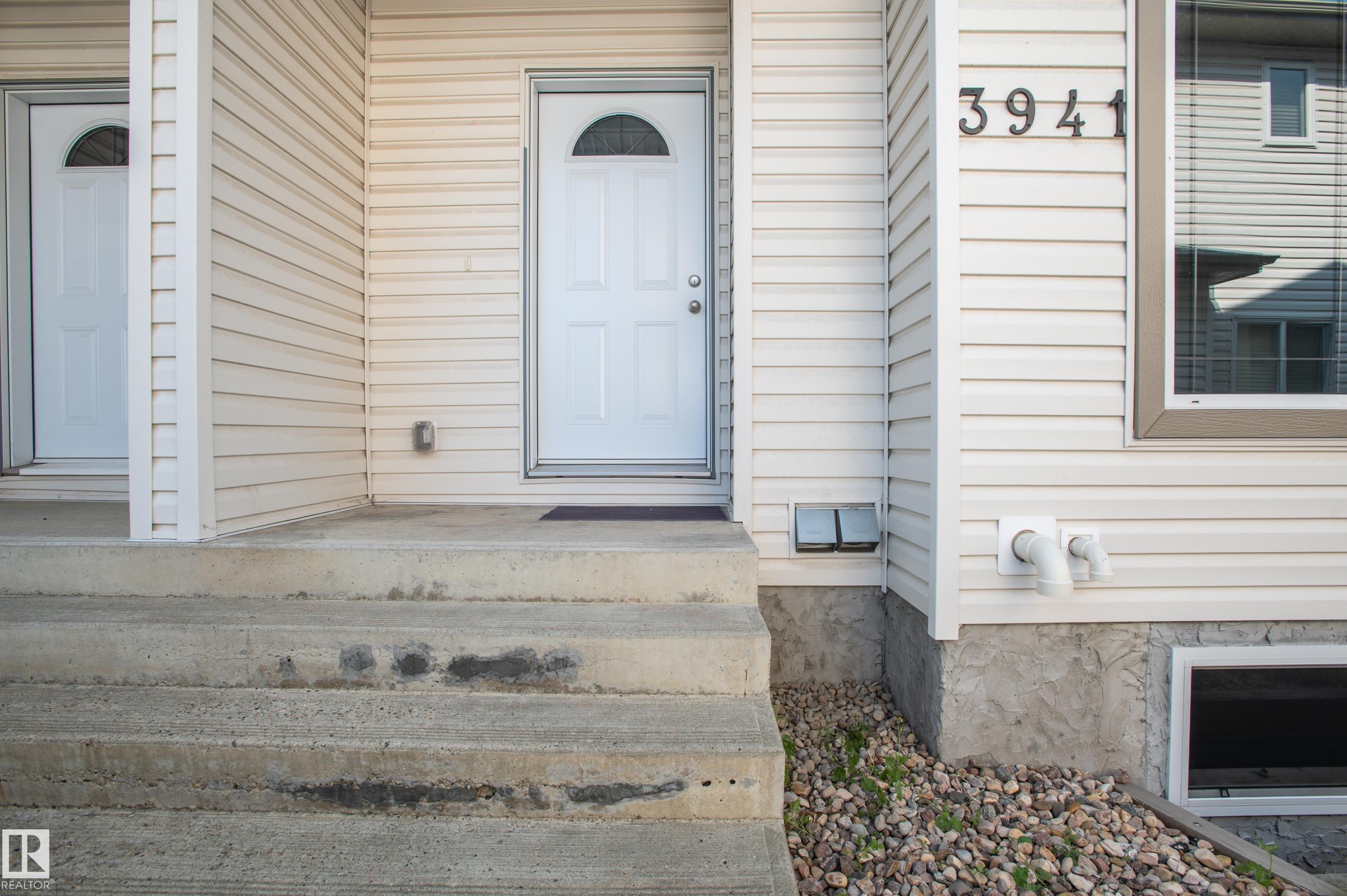 38 St Nw Unit 3941 St, Edmonton, AB T6L 6S9