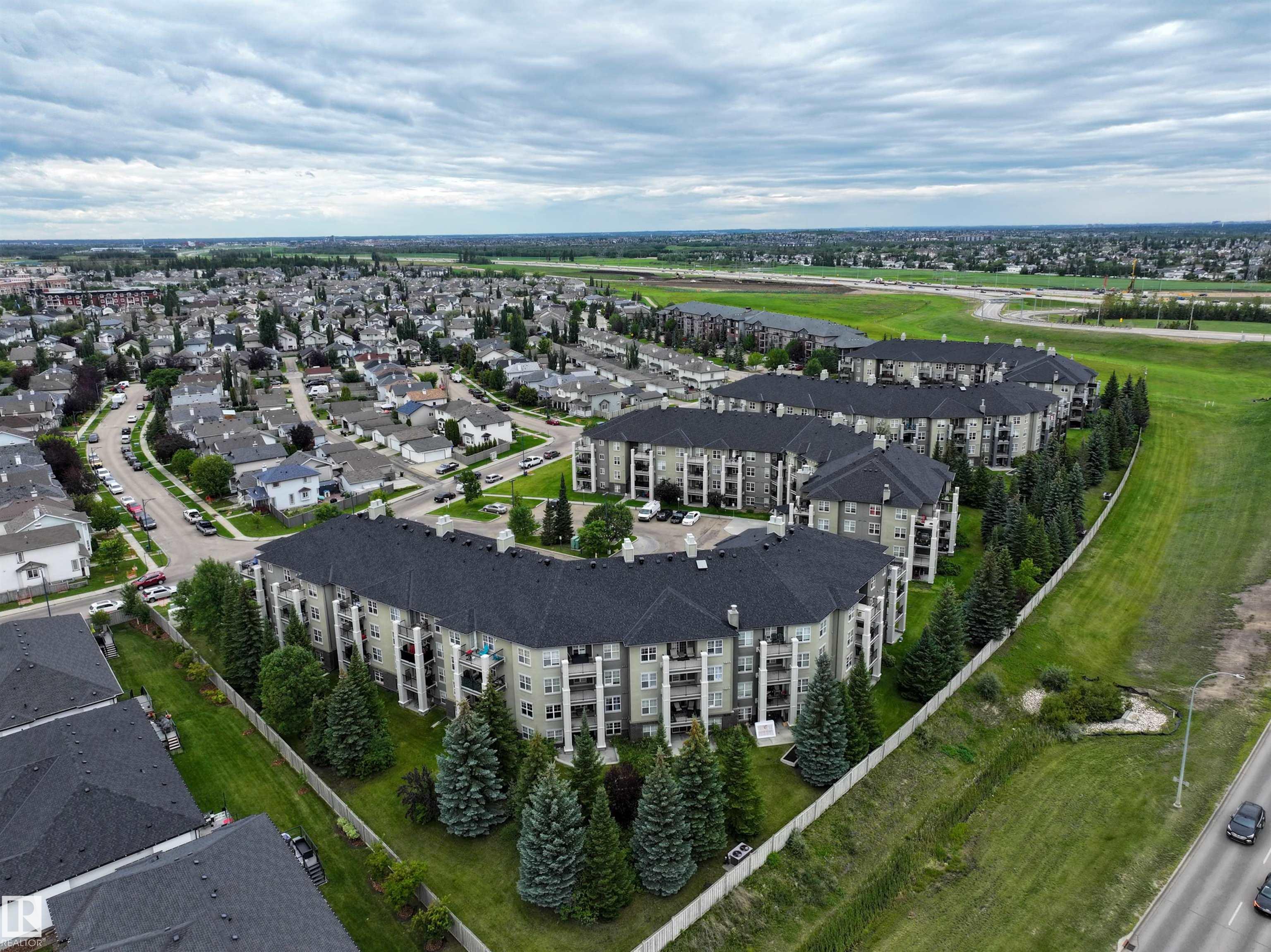 622 APT 311 622 Mcallister Lo SW #311, Edmonton, AB T6W 1N2