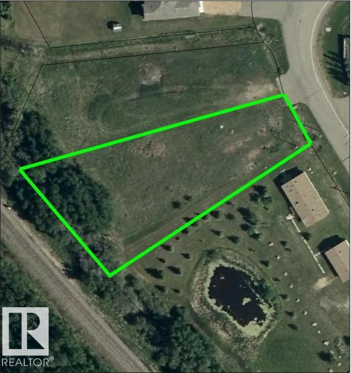 30 Falcon Dr, New Sarepta, AB T0C 3M0