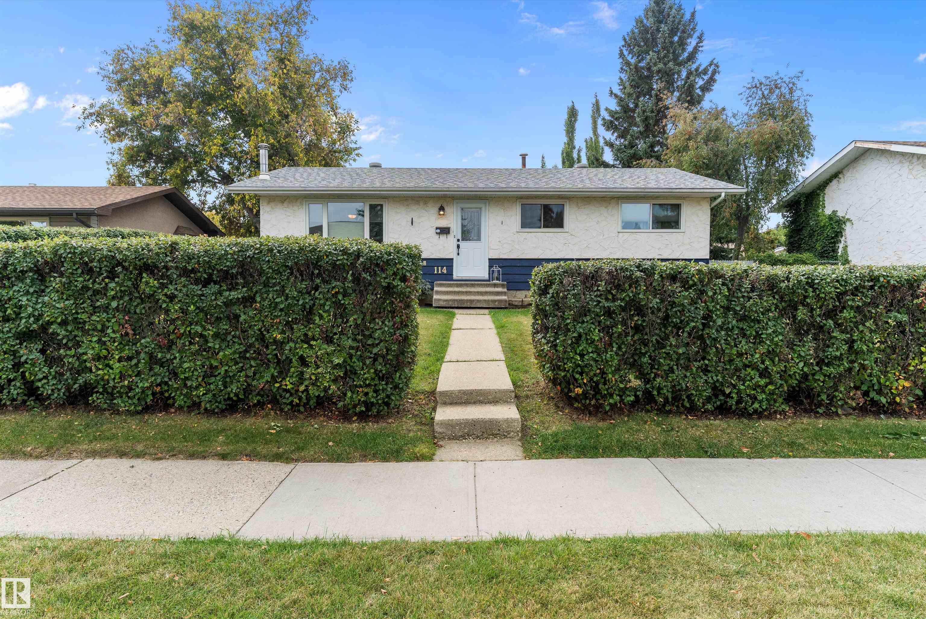 114 Brookwood Dr, Spruce Grove, AB T7X 1G8