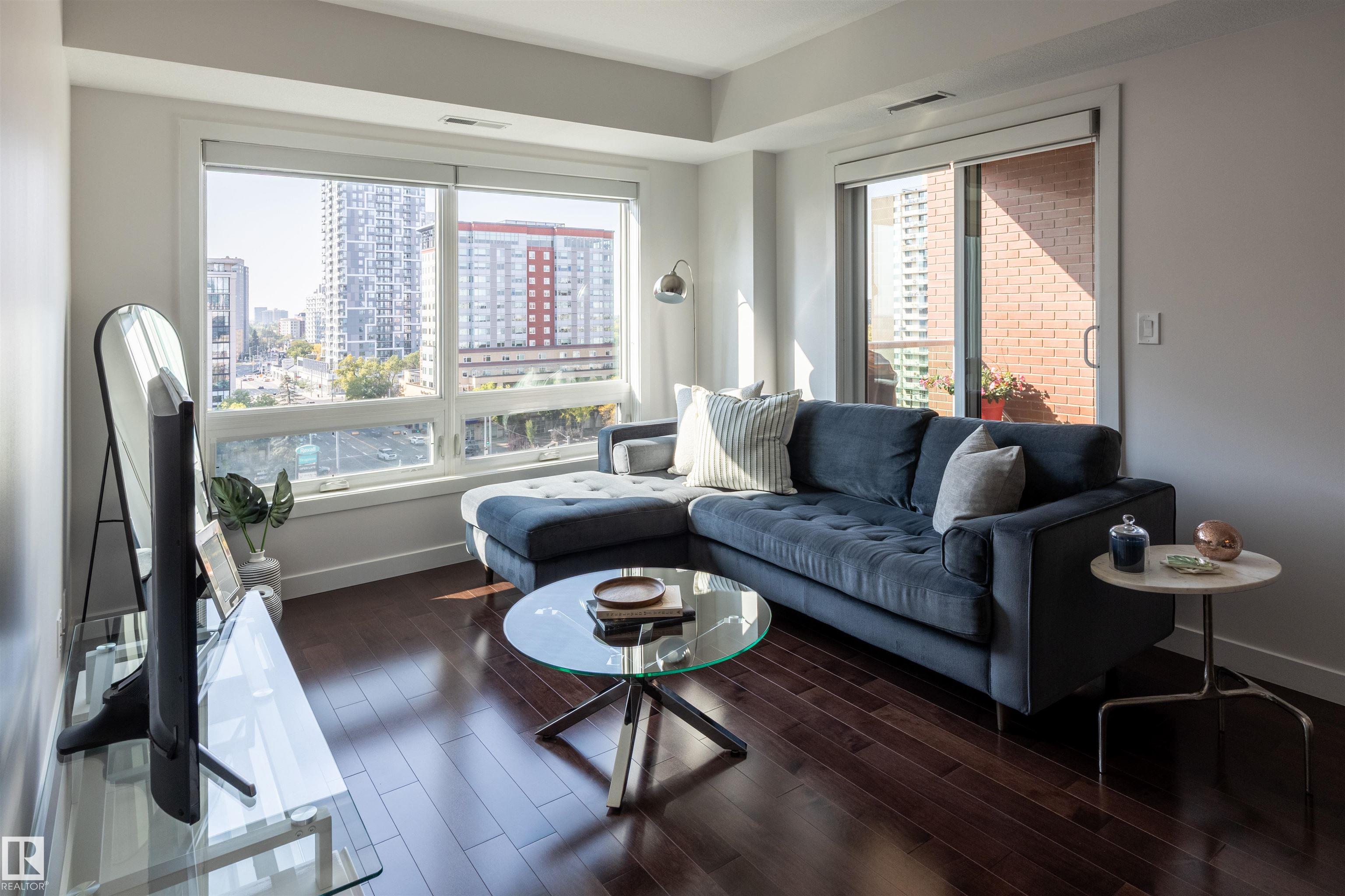 10055 118 Street Northwest #905, Edmonton, AB T5K 0C1