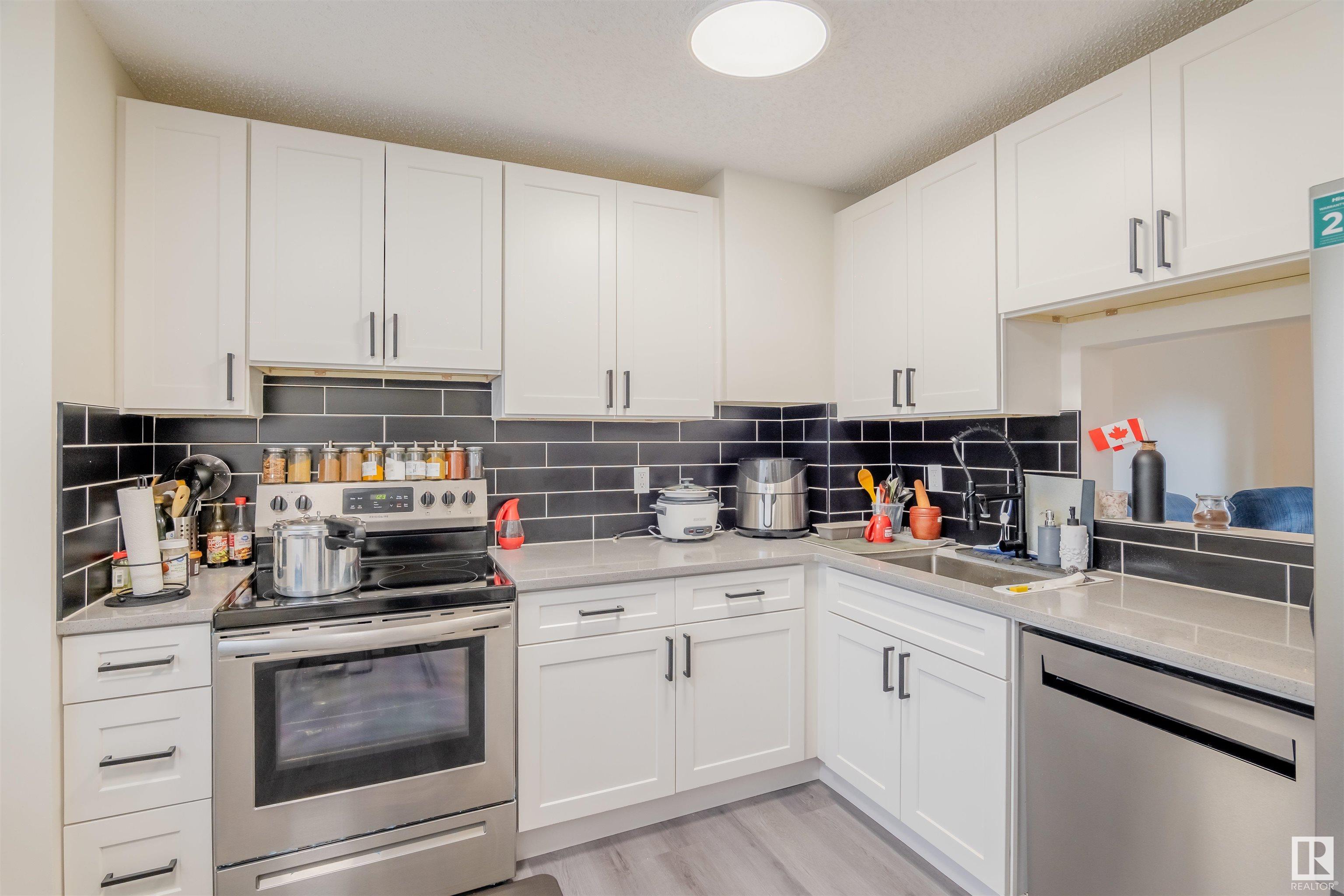 37 St Nw Unit 1710 St, Edmonton, AB T6L 2R7