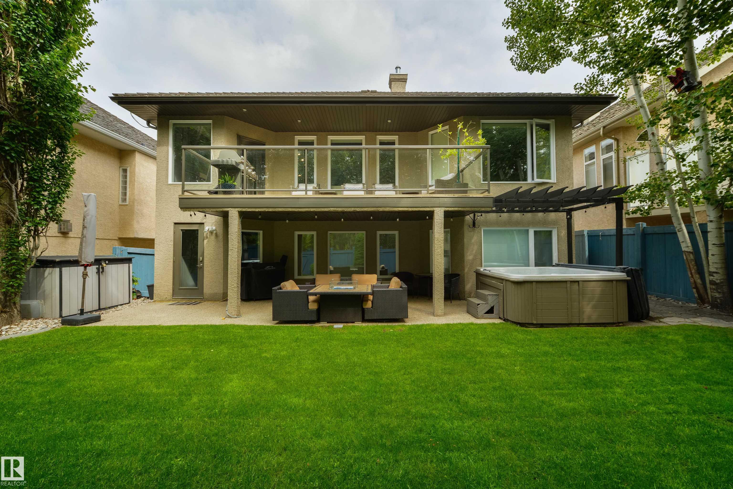 14 Prestige Pt NW, Edmonton, AB T6M 2T3