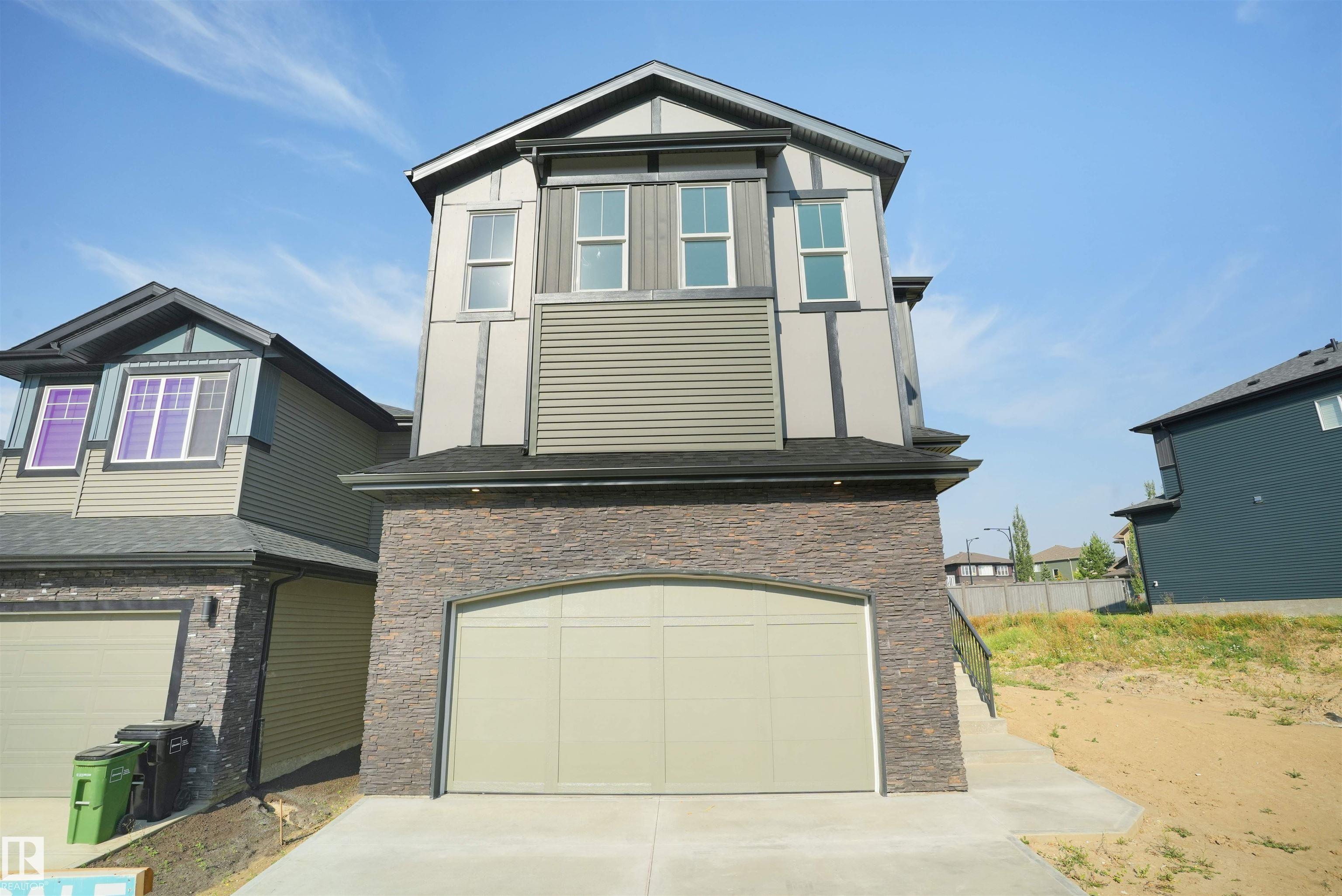 1142 Gyrfalcon Cr Cres NW, Edmonton, AB T5S 0S5