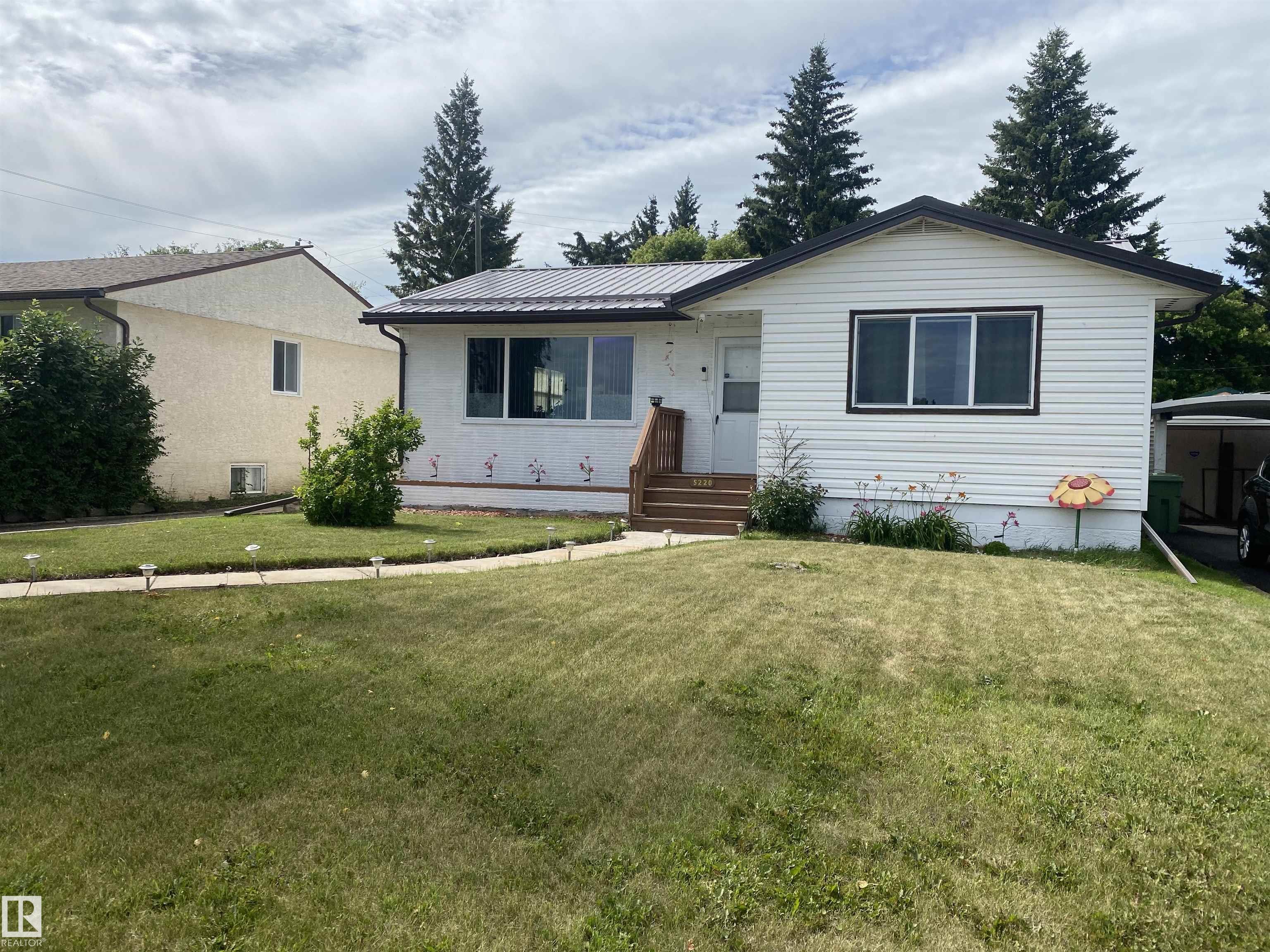 49 St Unit 5220 St, Willingdon, AB T0B 4R0