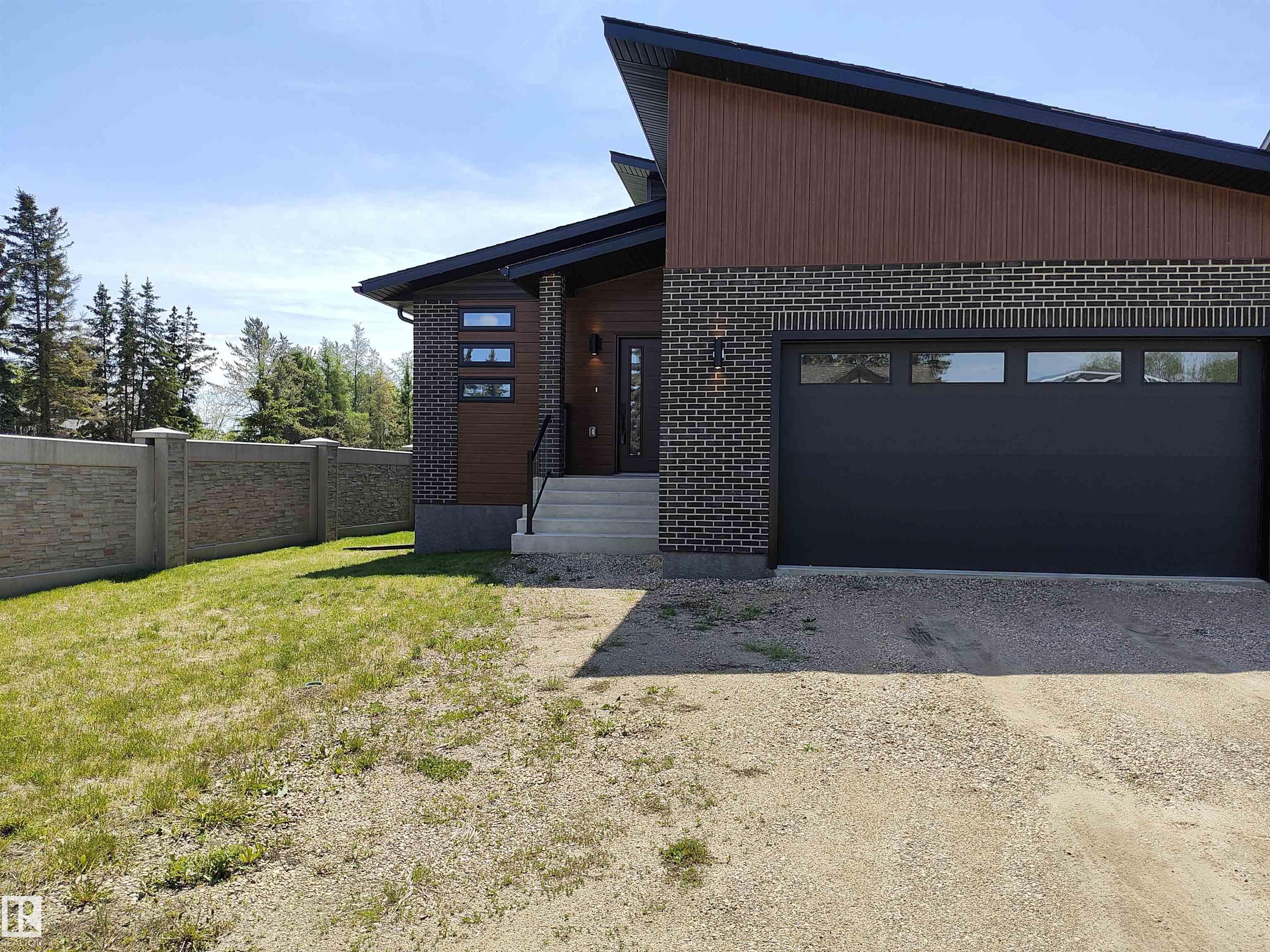 53 Av Unit 5701 Ave, St. Paul Town, AB T0A 3A1