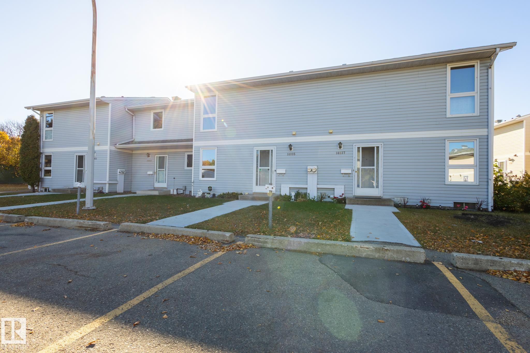 121 St Nw Unit 14035 St, Edmonton, AB T5X 4H8
