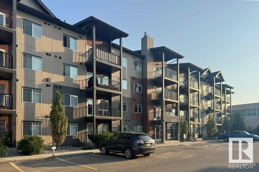 9517 160 Avenue Northwest #212, Edmonton, AB T5Z 0N1