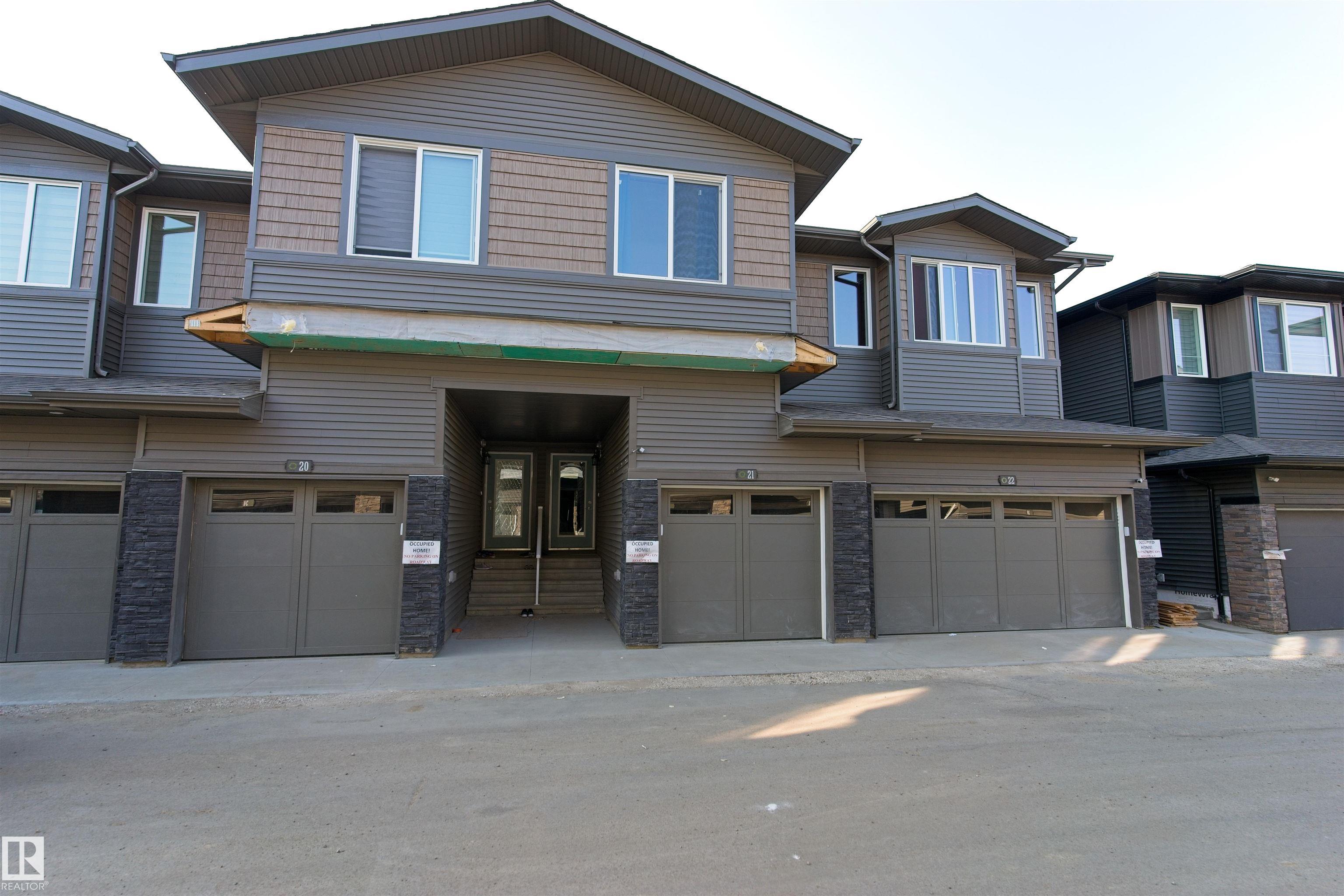 2710 66 Street Southwest #21, Edmonton, AB T6X 1A3