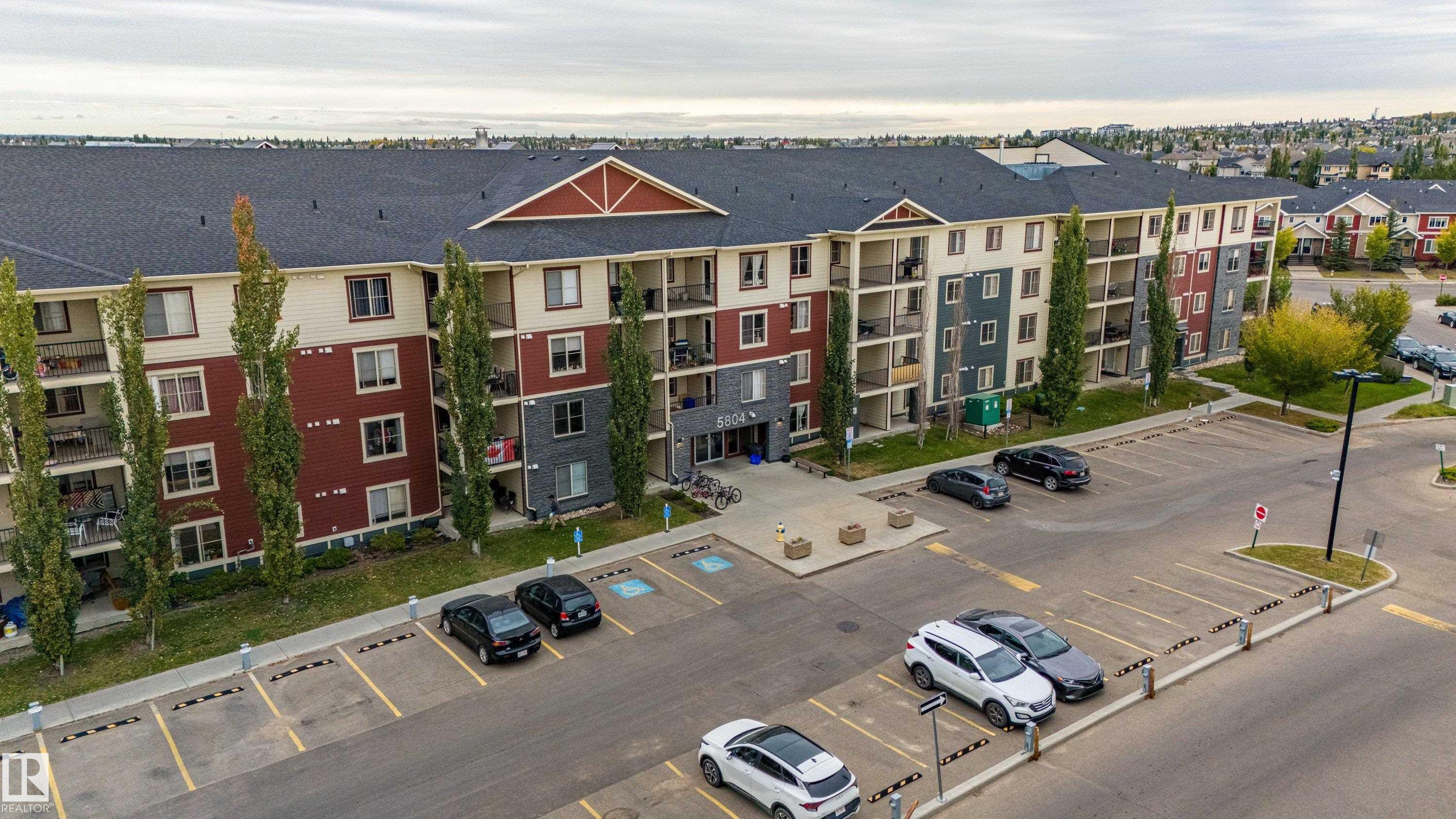 5804 Mullen Place Northwest #316, Edmonton, AB T6R 0W3