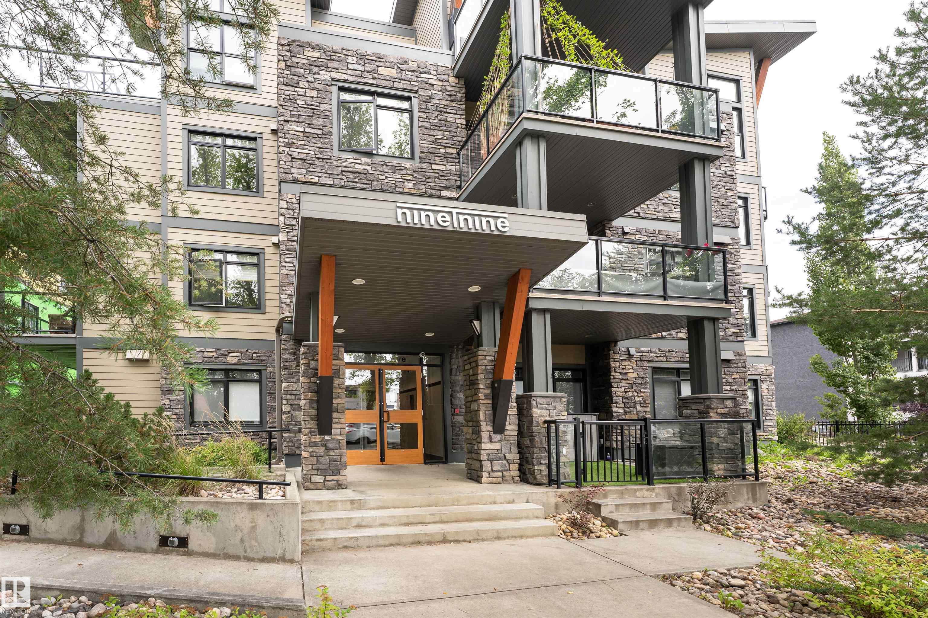 9908 84 Avenue Northwest #403, Edmonton, AB T6E 2G3