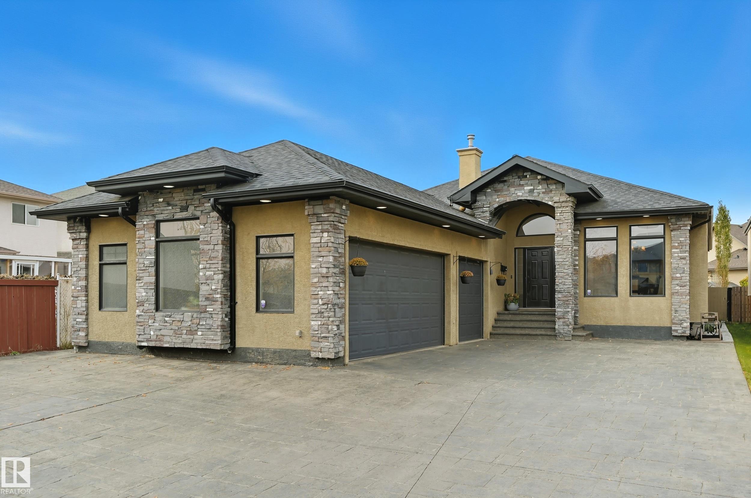 73 St Nw Unit 16412 St, Edmonton, AB T5Z 3Y3