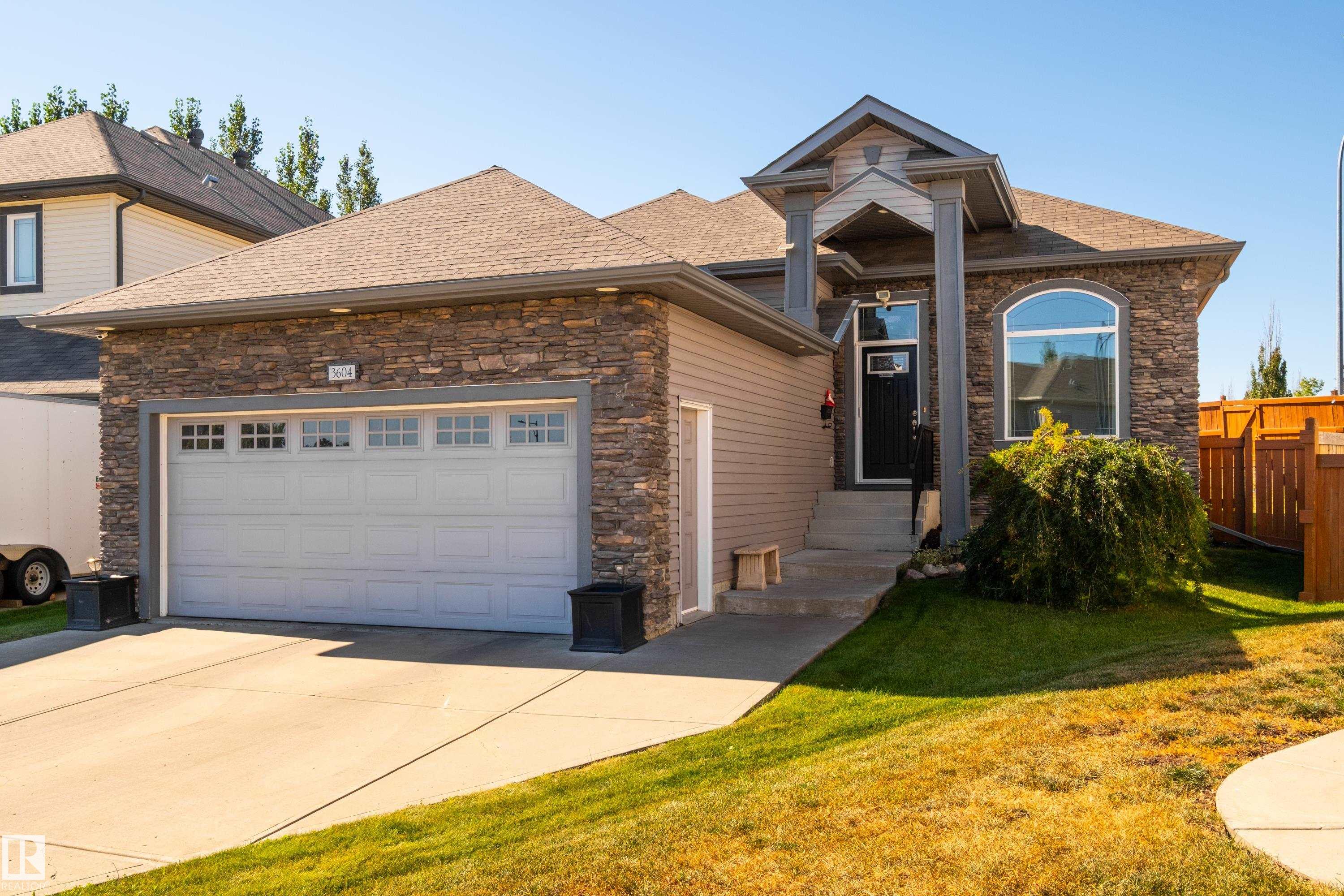 16 St Nw Unit 3604 St, Edmonton, AB T6T 0M5