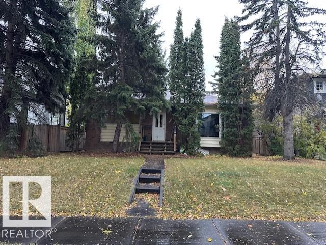 74 Av Nw Unit 9119 Ave, Edmonton, AB T6E 1C9