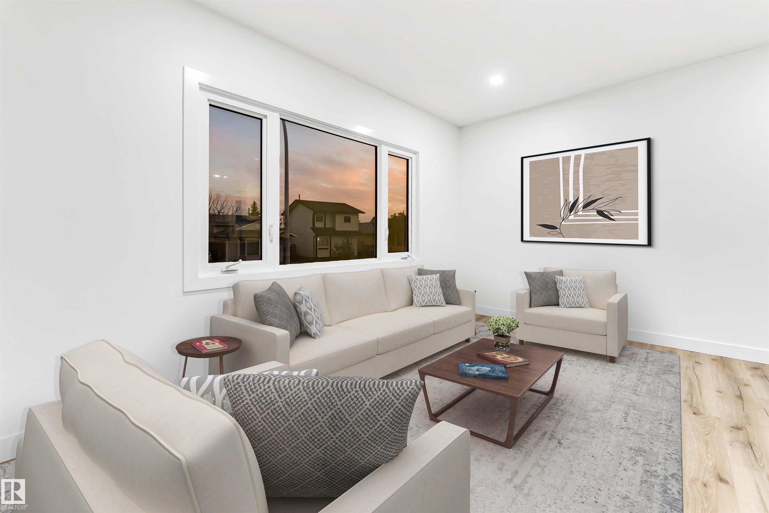 32 Av Nw Unit 4616 Ave, Edmonton, AB T6L 5J4