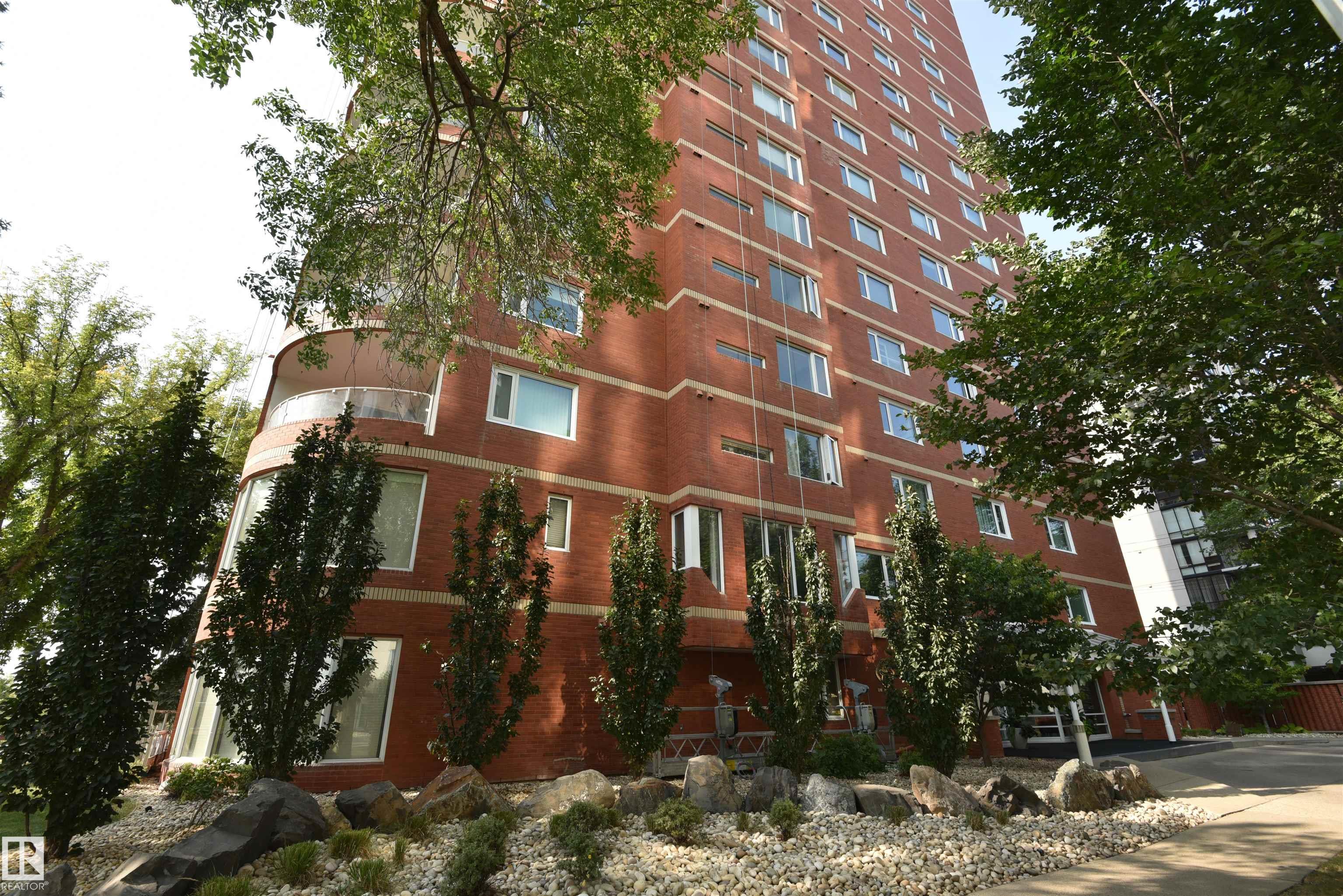 10010 119 Street Northwest #201, Edmonton, AB T5K 1Y8