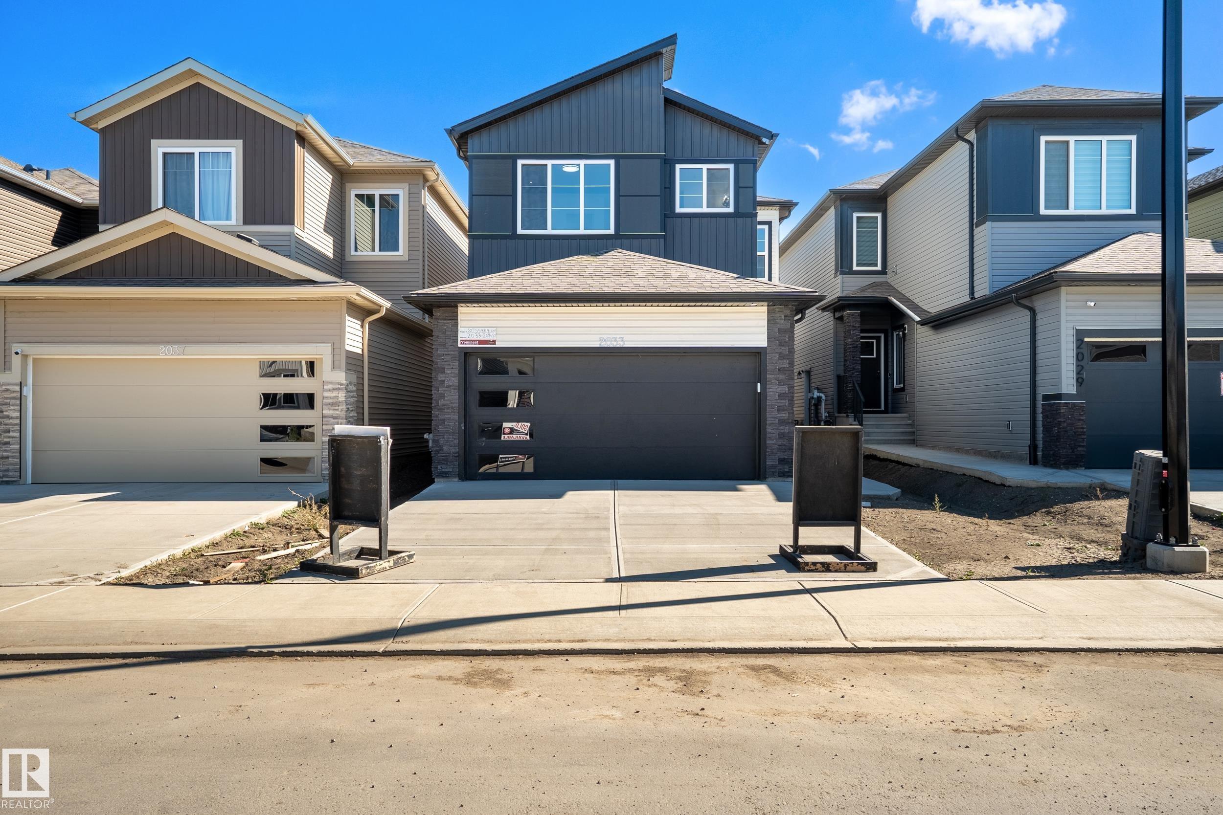 209 St Nw Unit 2033 St #a, Edmonton, AB T6M 3C8