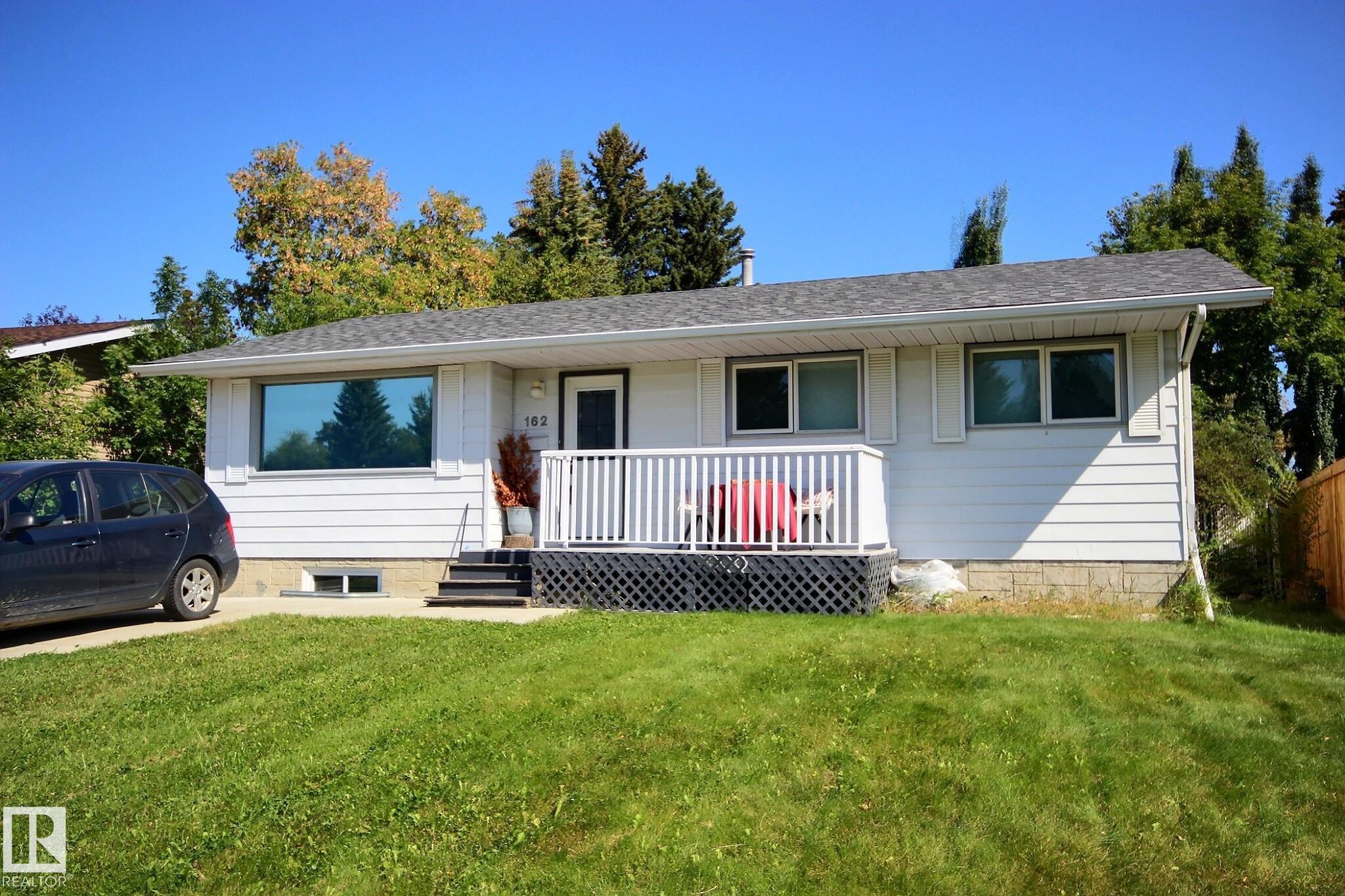 162 Georgian Way, Sherwood Park, AB T8A 2W6