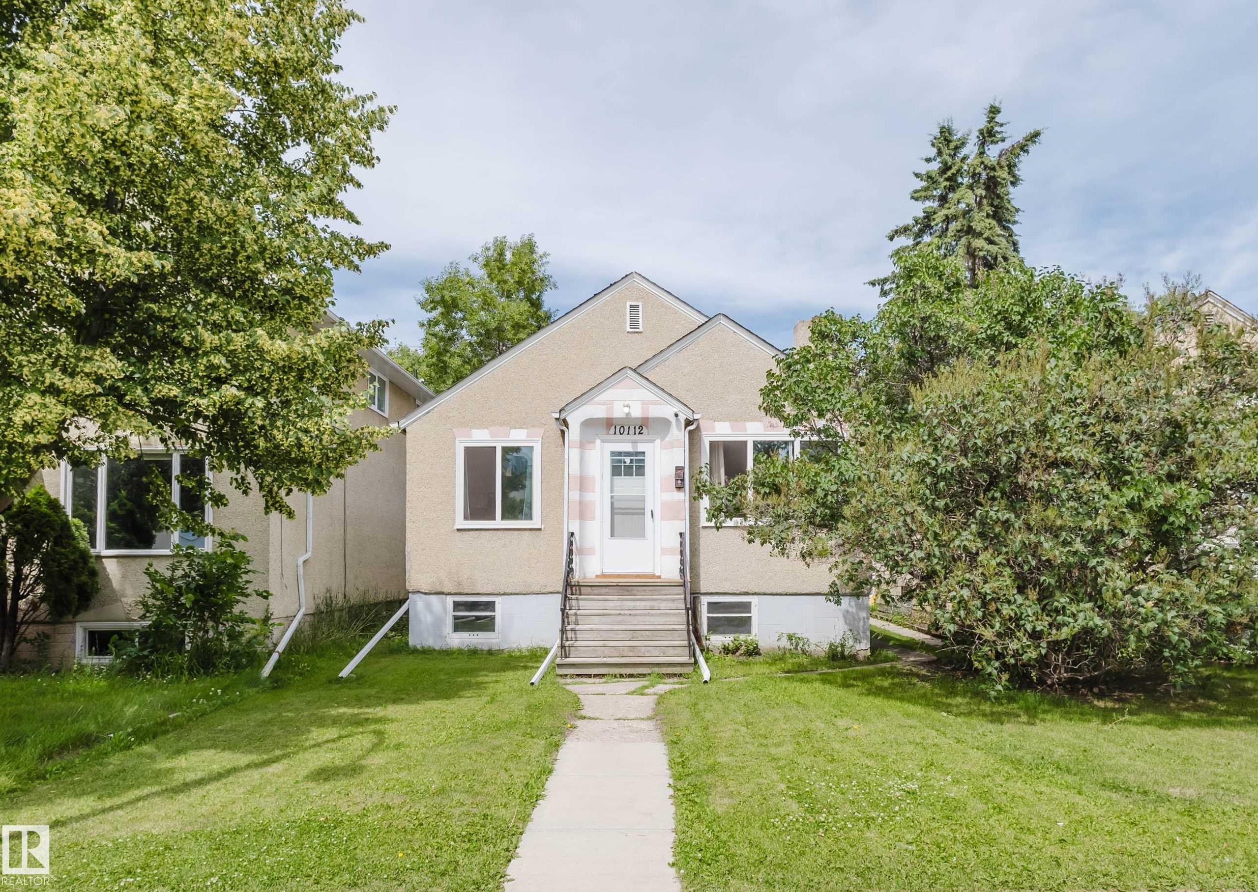86 Av Nw Unit 10112 Ave, Edmonton, AB T6E 2M1