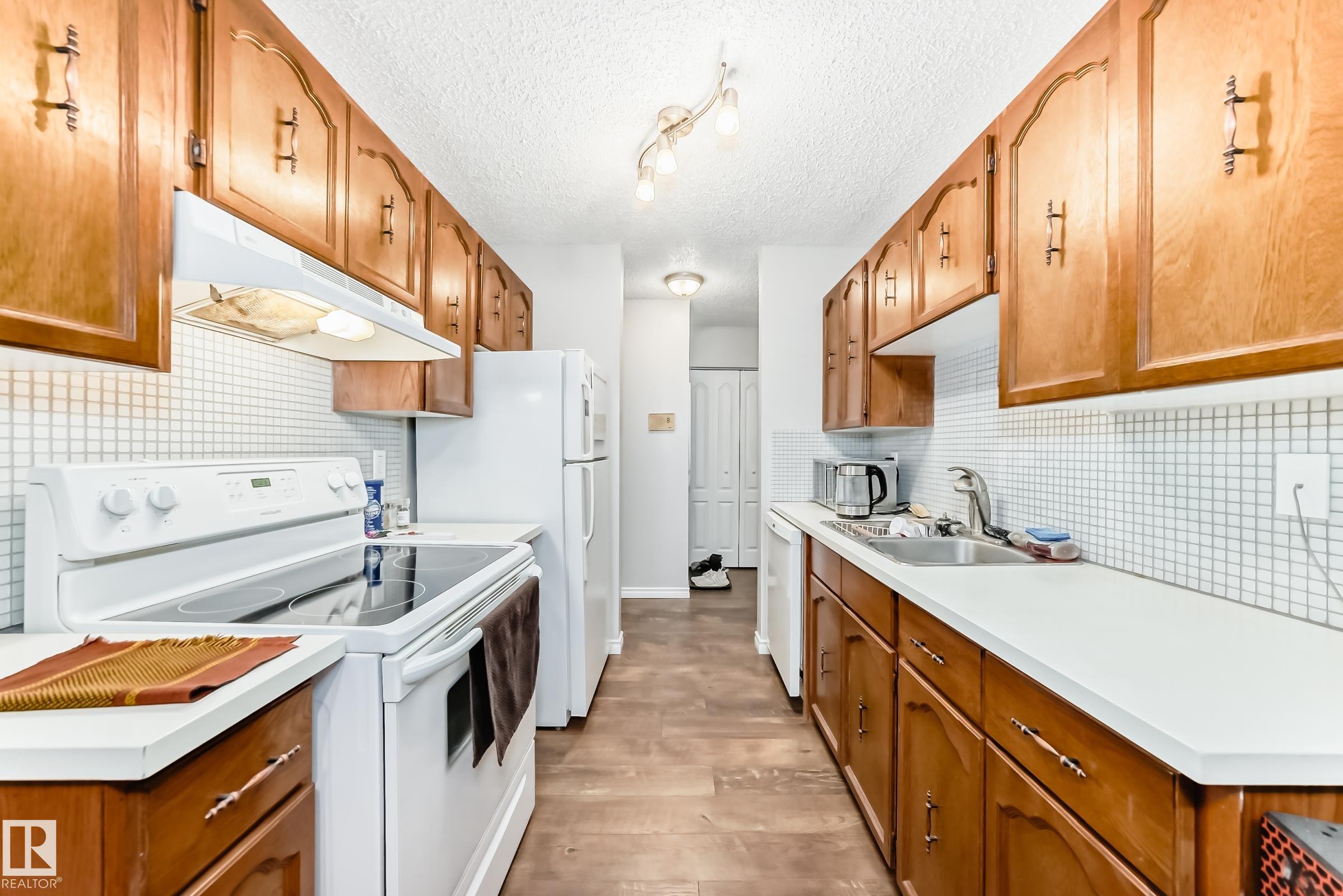 14004 26 Street Northwest #305, Edmonton, AB T5Y 1Y4