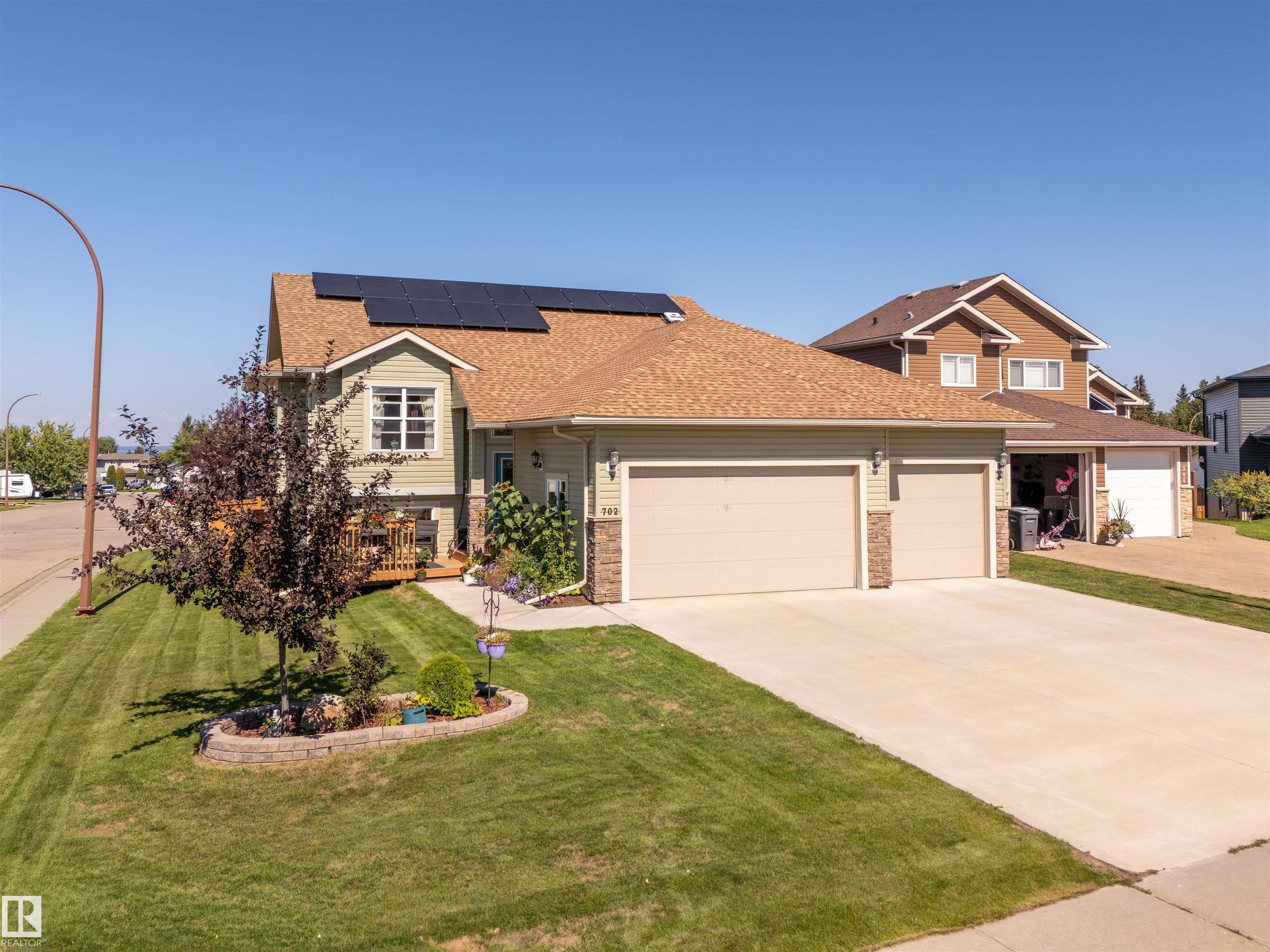 702 Pheasant Cl Close, Cold Lake, AB T9M 0B7