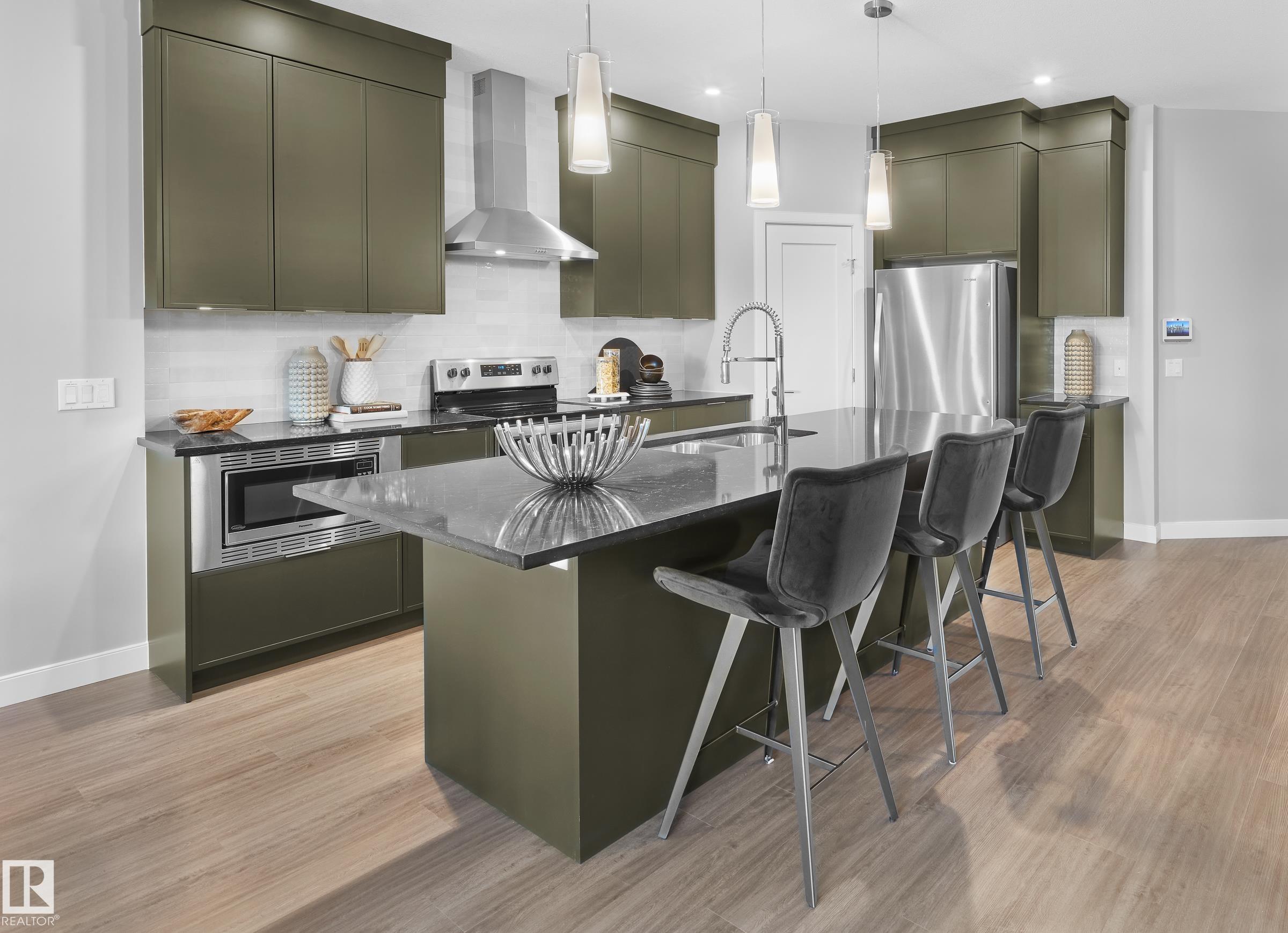 4836 Cawsey Tc Ter SW, Edmonton, AB T6W 5M8