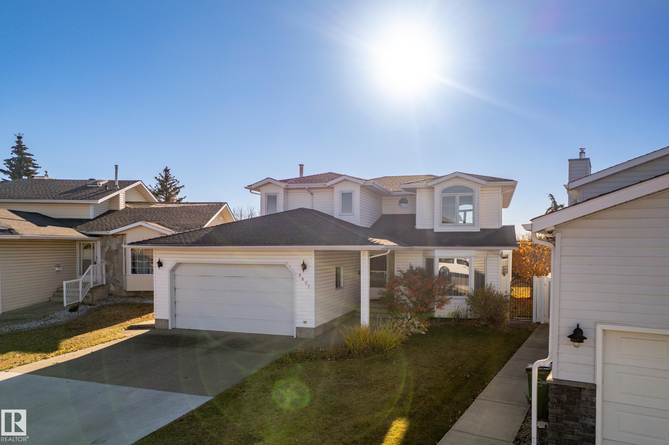 154 Av Nw Unit 9807 Ave, Edmonton, AB T5X 5R2