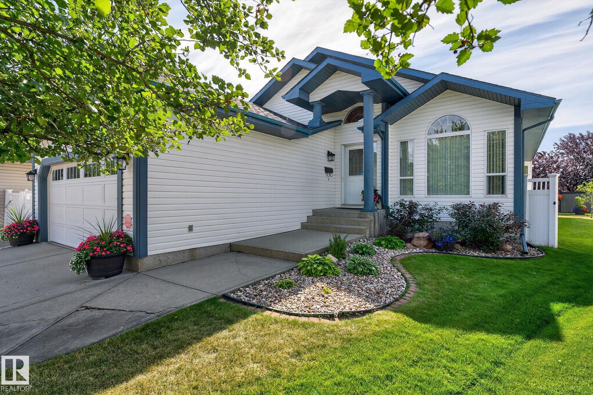 84 St Nw Unit 16222 St, Edmonton, AB T5Z 3N8