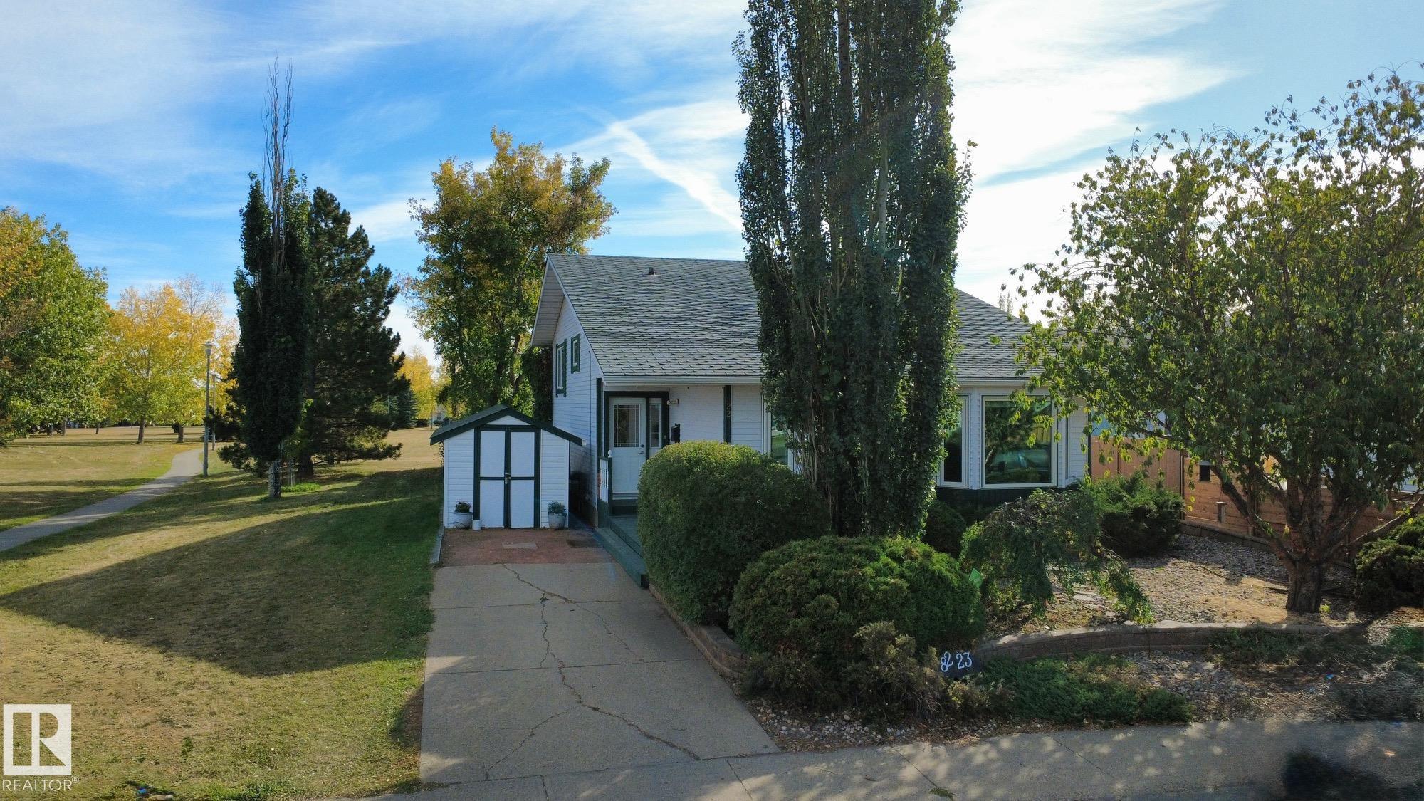 189 St Nw Unit 8223 St #a, Edmonton, AB T5T 4Z7