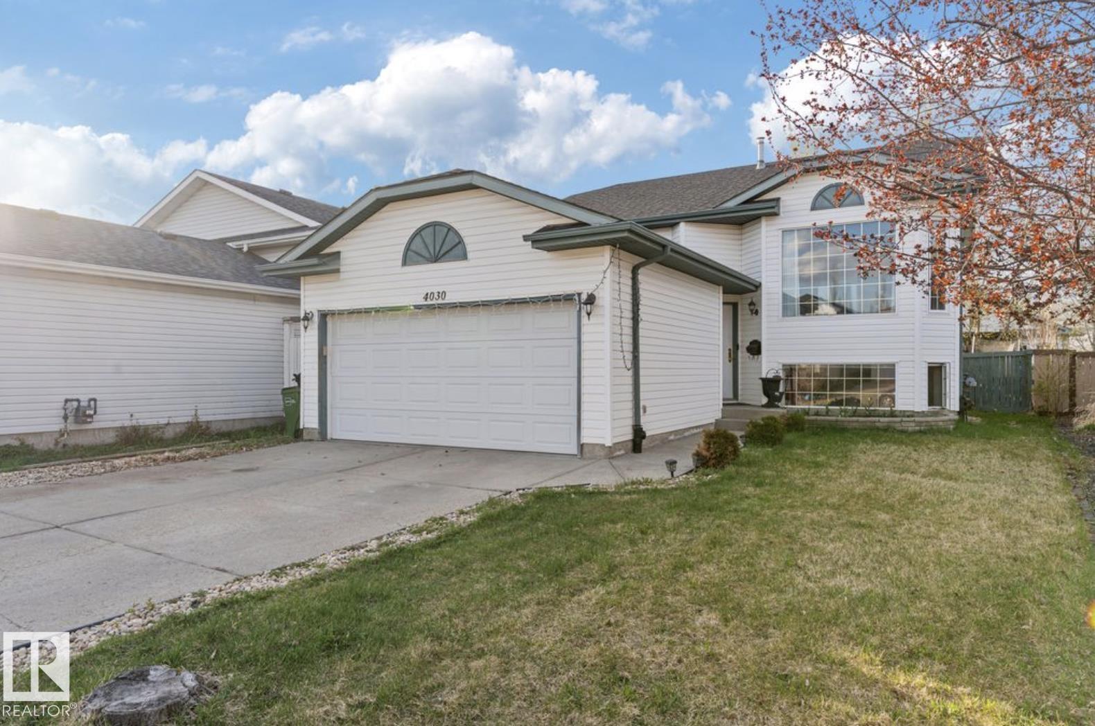 37 Avenue Nw Unit 4030 #a, Edmonton, AB T6L 7A1