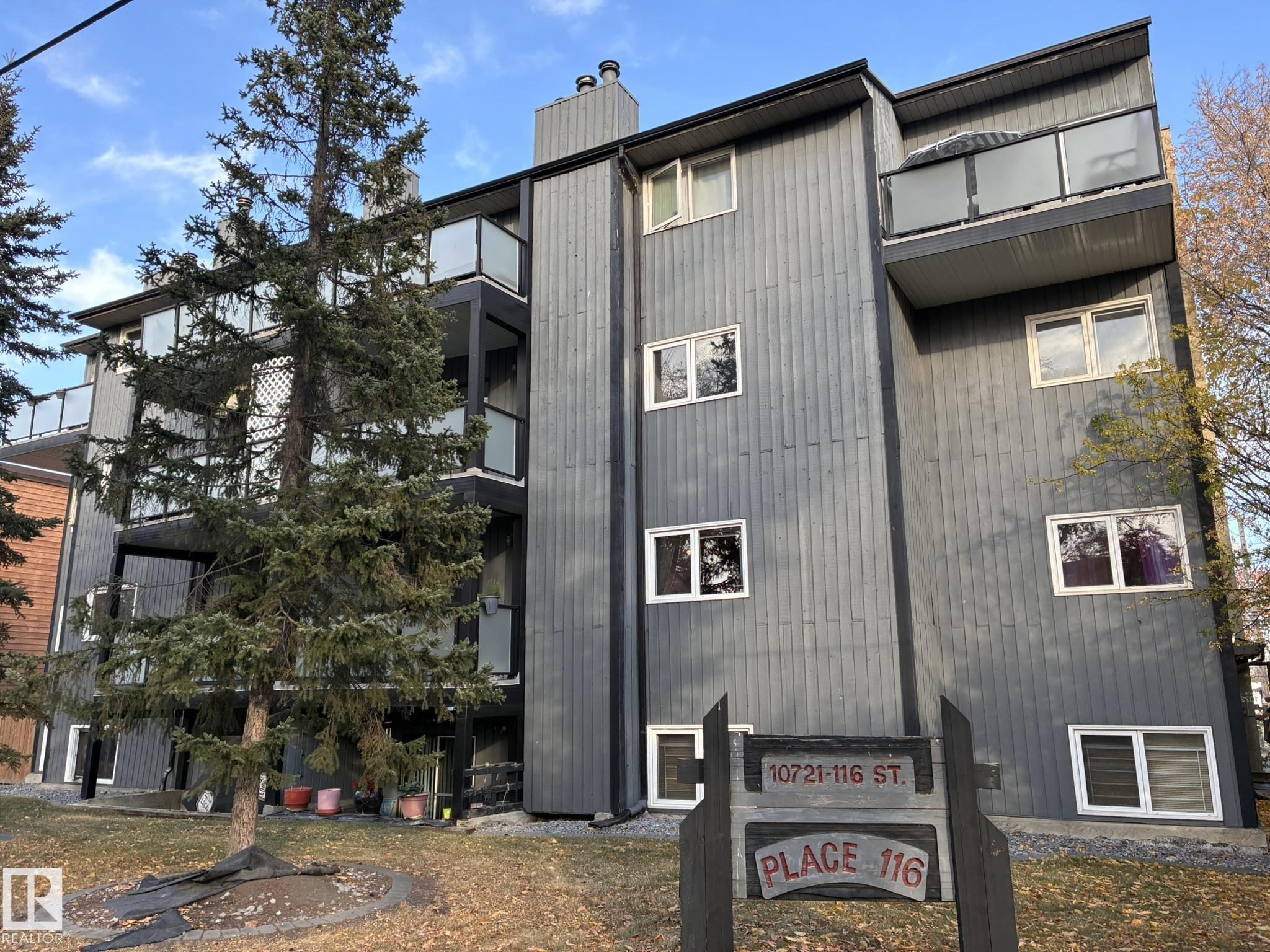 10721 116 Street Northwest #17, Edmonton, AB T5H 3M3
