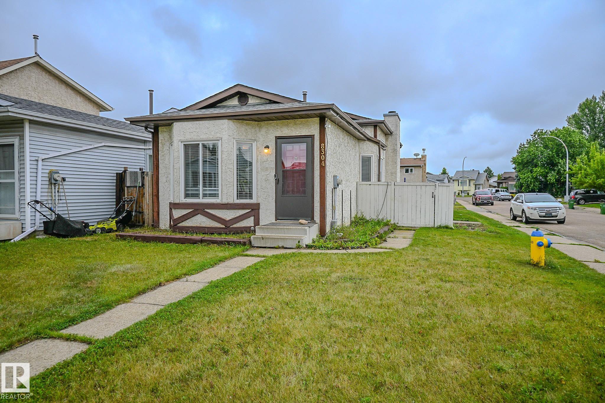 157 Av Nw Unit 8304 Ave, Edmonton, AB T5Z 2P8