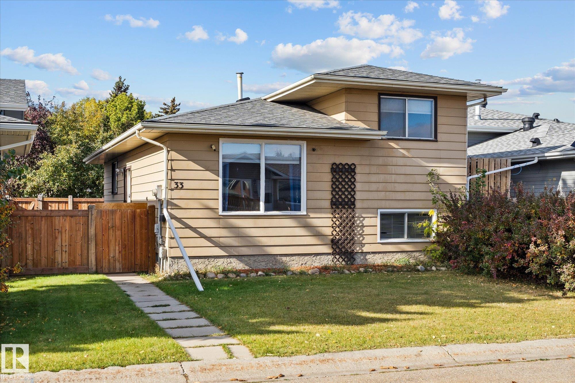 33 Westglen Cr Cres, Spruce Grove, AB T7X 1W1