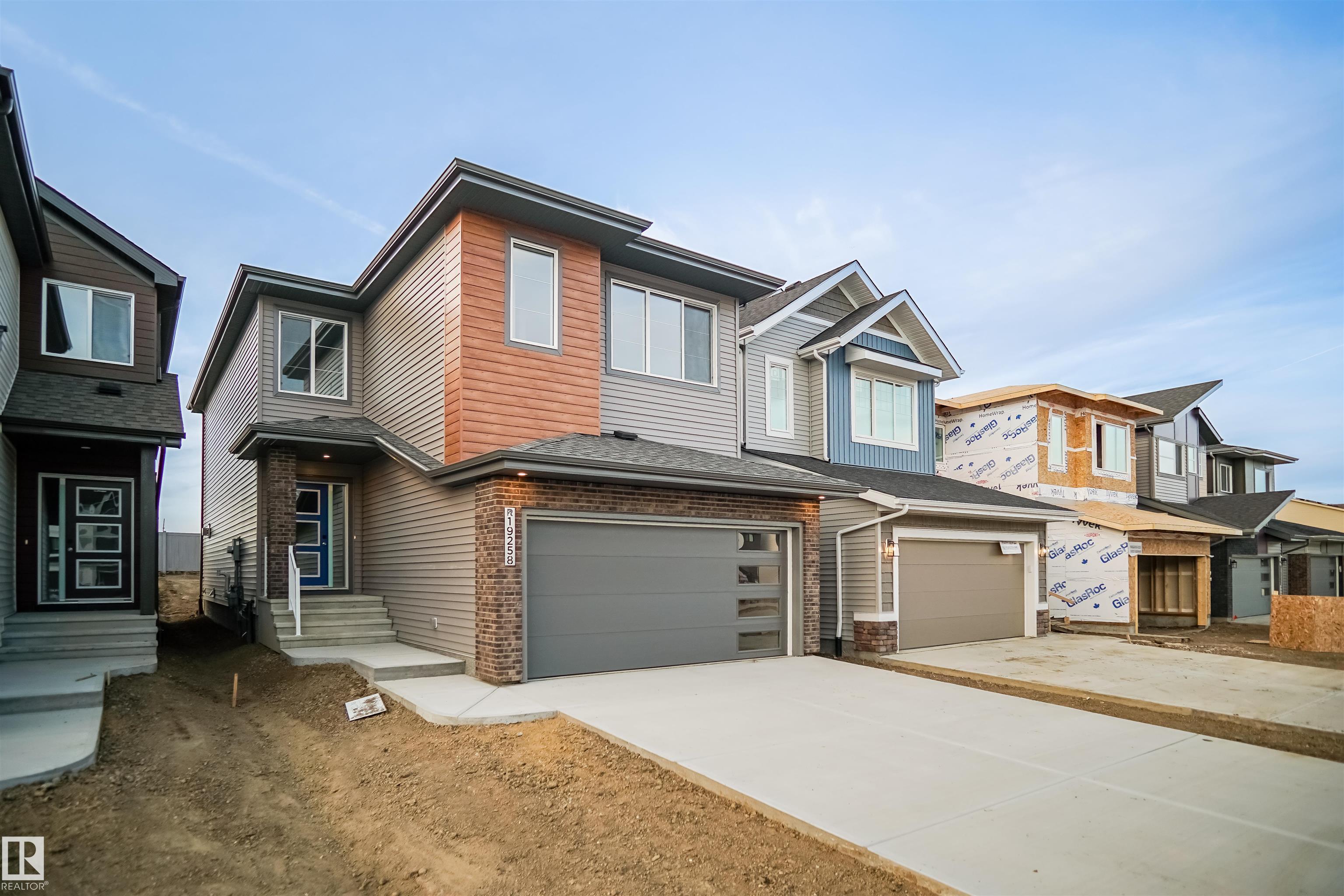 11 Av Nw Unit 1535 Ave, Edmonton, AB T6T 2N5