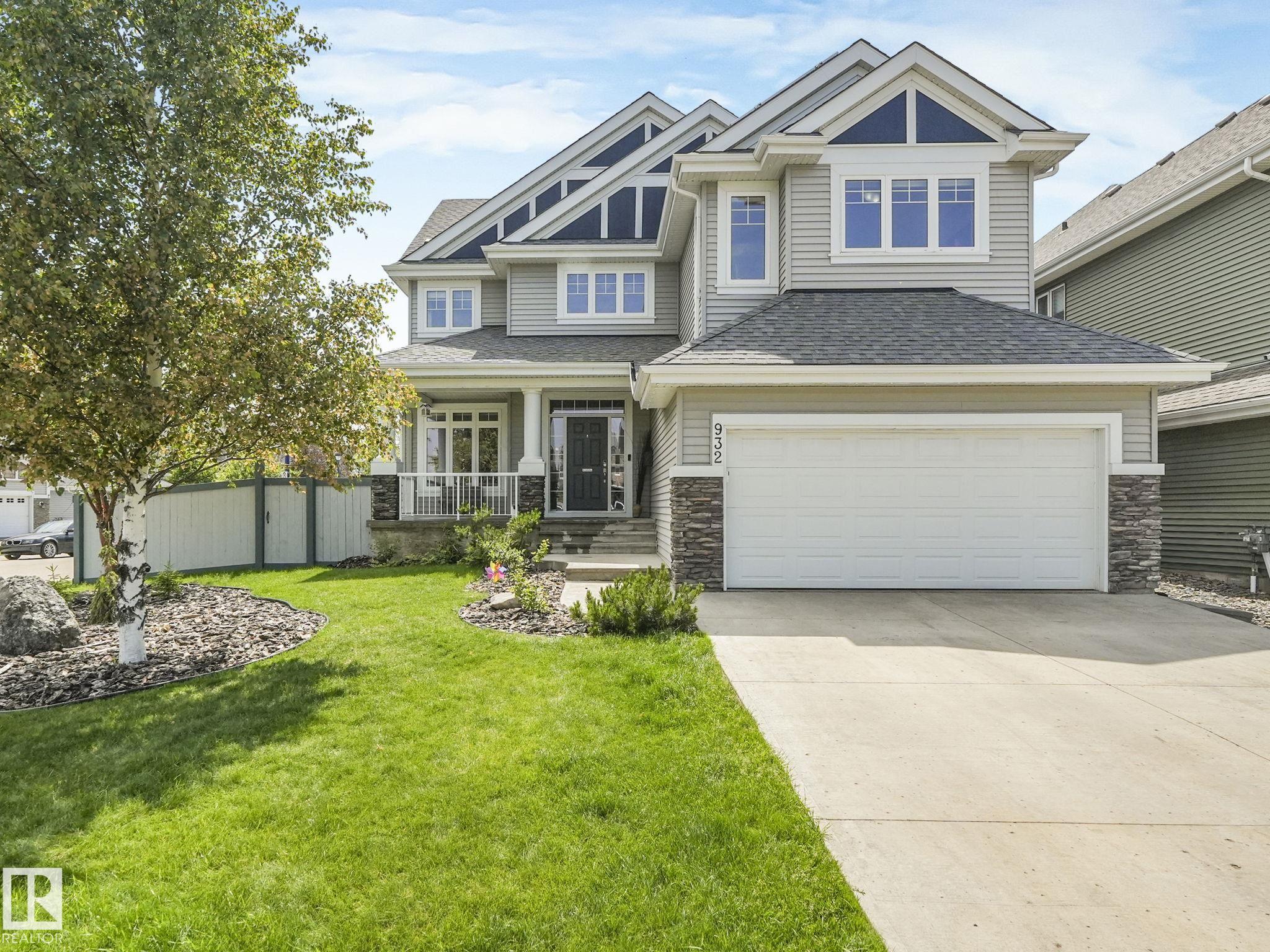 932 Summerside Li Link SW, Edmonton, AB T6X 1B2