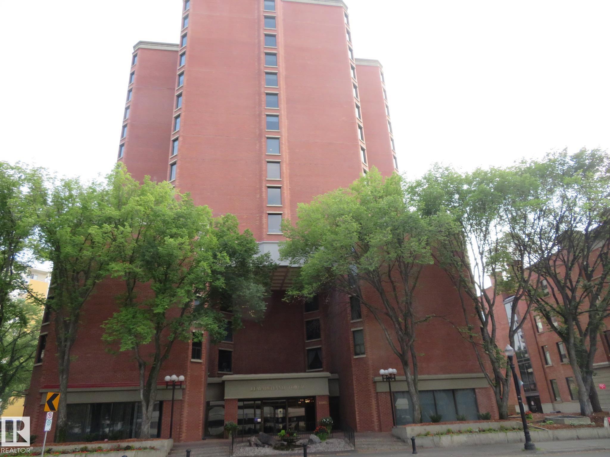 11503 100 Avenue Northwest #501, Edmonton, AB T5K 2K7