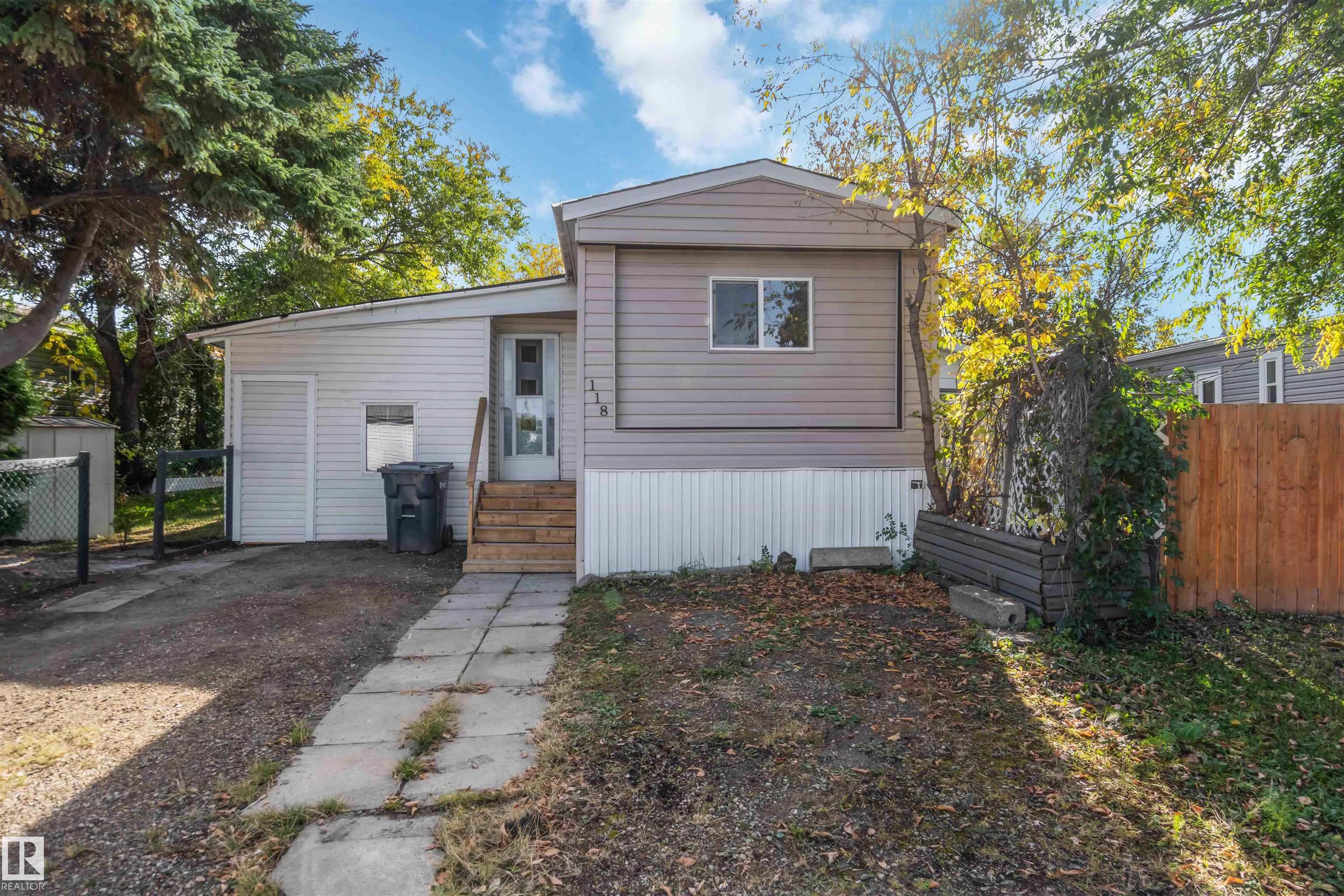 305 Calahoo Road #118, Spruce Grove, AB T7X 3K9