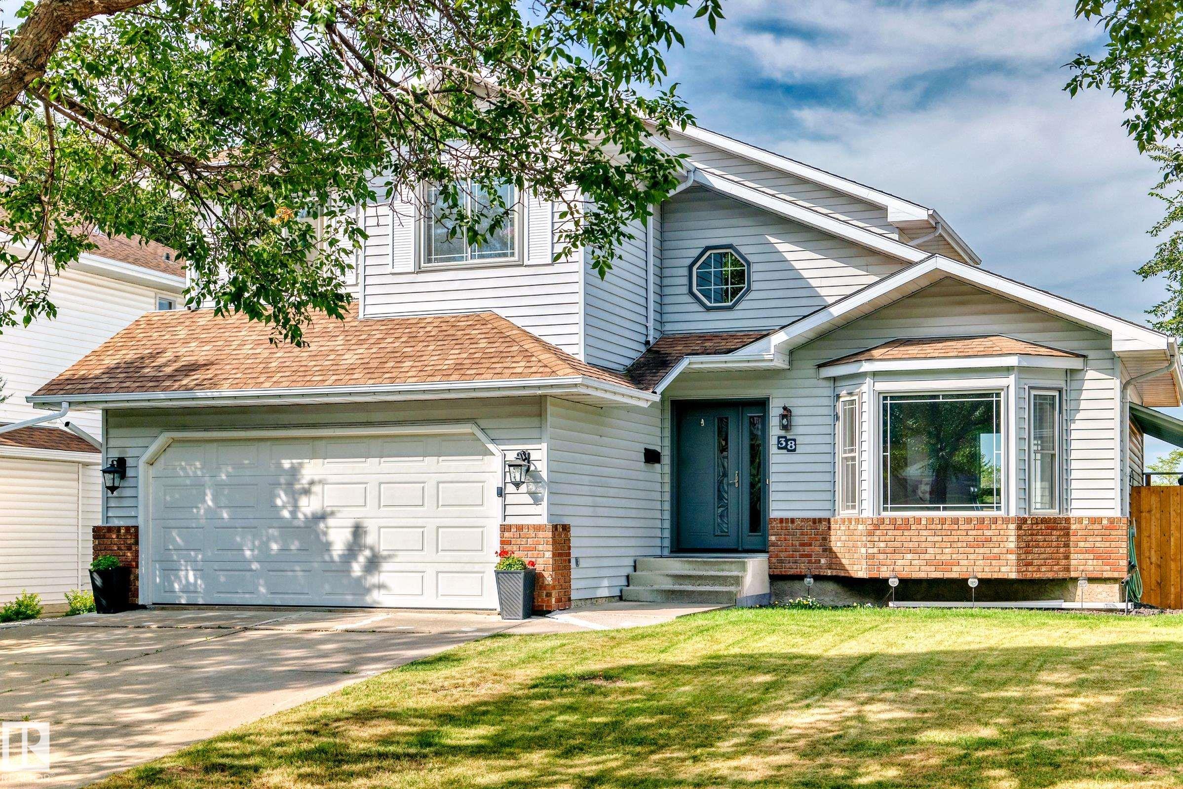38 Deane Cr Cres, St. Albert, AB T8N 4Z4